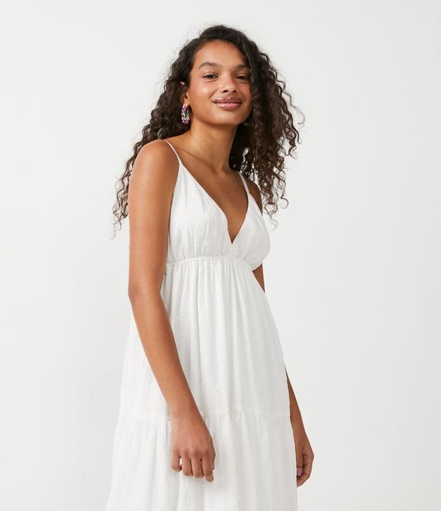 Vestido Largo en Laise Texturizado con Tirantes Finos y Fruncidos Blanco 5