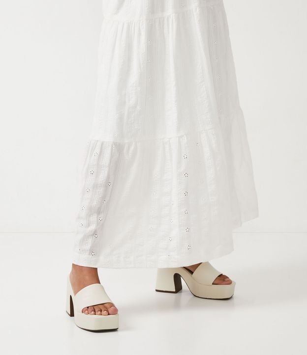 Vestido Largo en Laise Texturizado con Tirantes Finos y Fruncidos Blanco 7