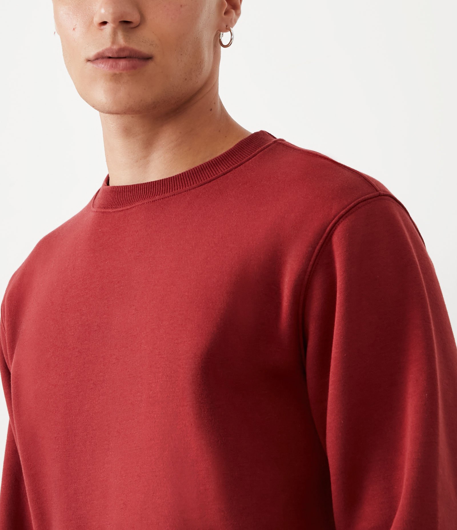 Blusão Fechado Básico em Moletom com Detalhes em Ribana 4