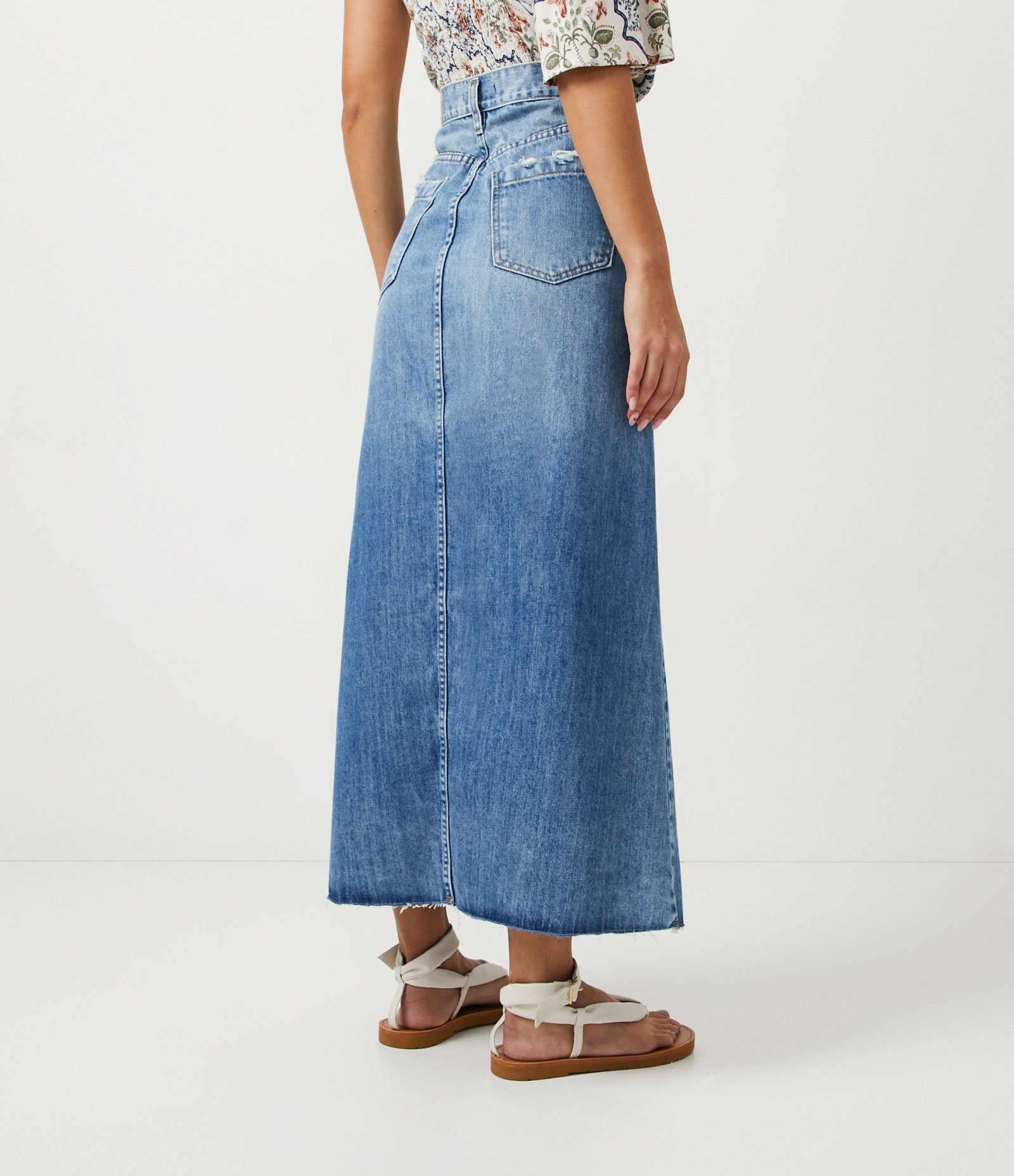 Saia Longa Jeans com Vista Deslocada e Fenda Frontal Azul 3