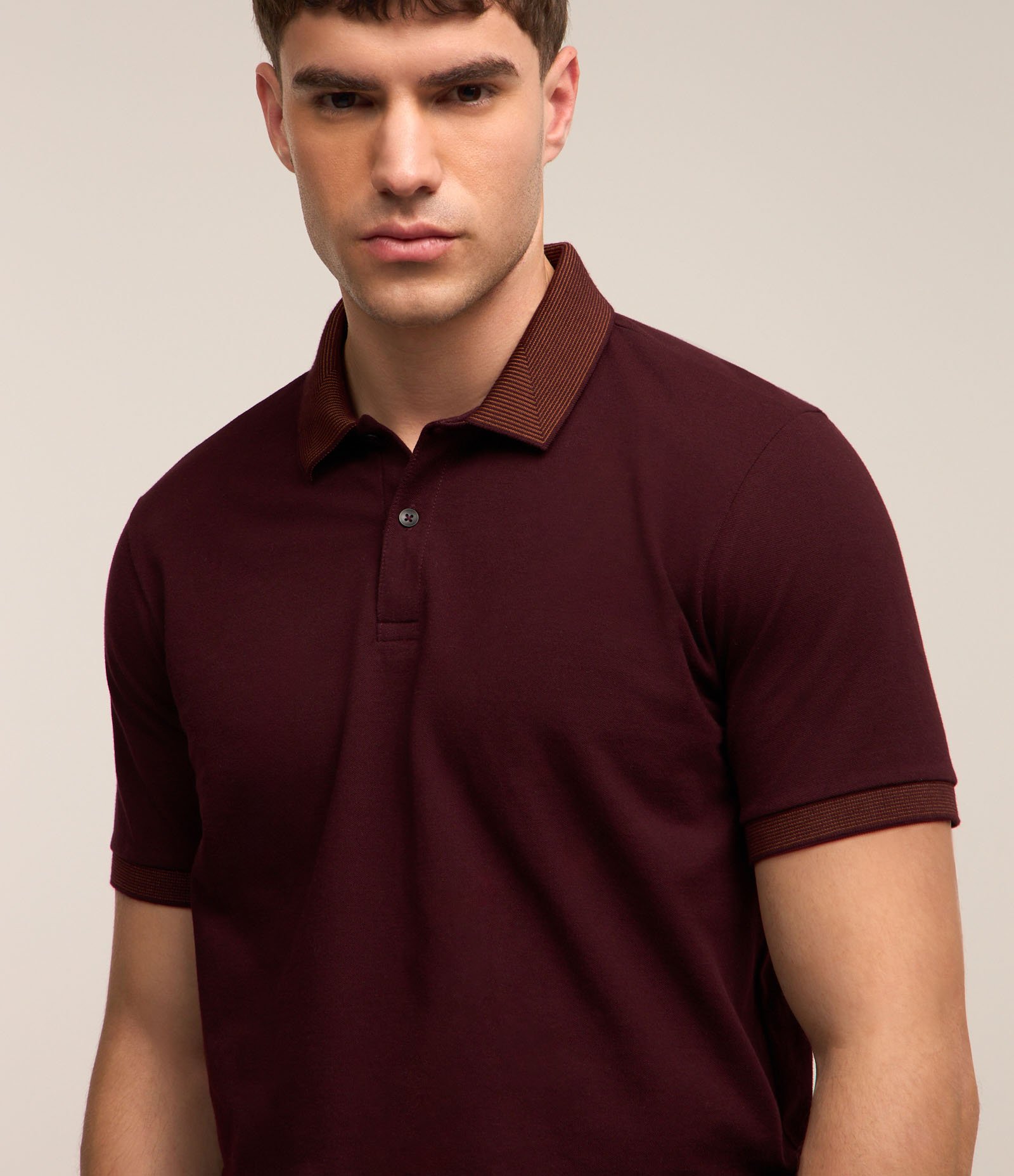 Camisa Polo Slim em Algodão com Botões e Detalhes Contrastantes 3