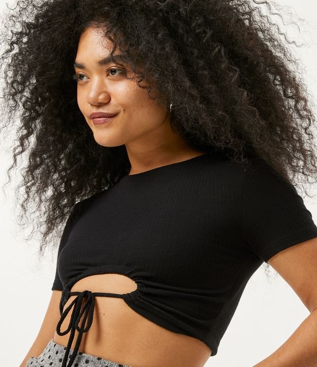 Blusa Cropped Em Ribana Amarra O Frontal Preto