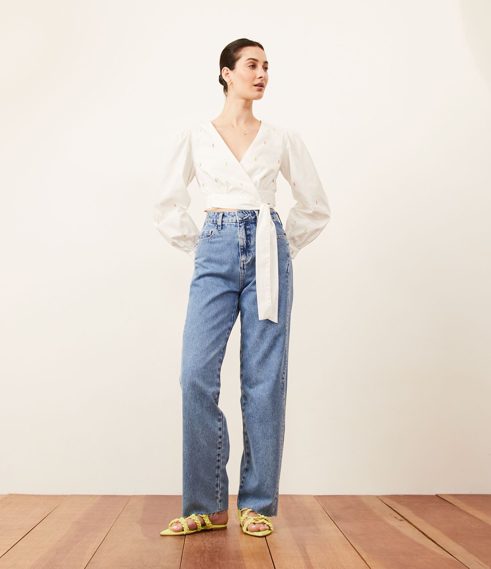 Calça Reta Jeans com Cintura Alta e Costura Ondulada Azul 1