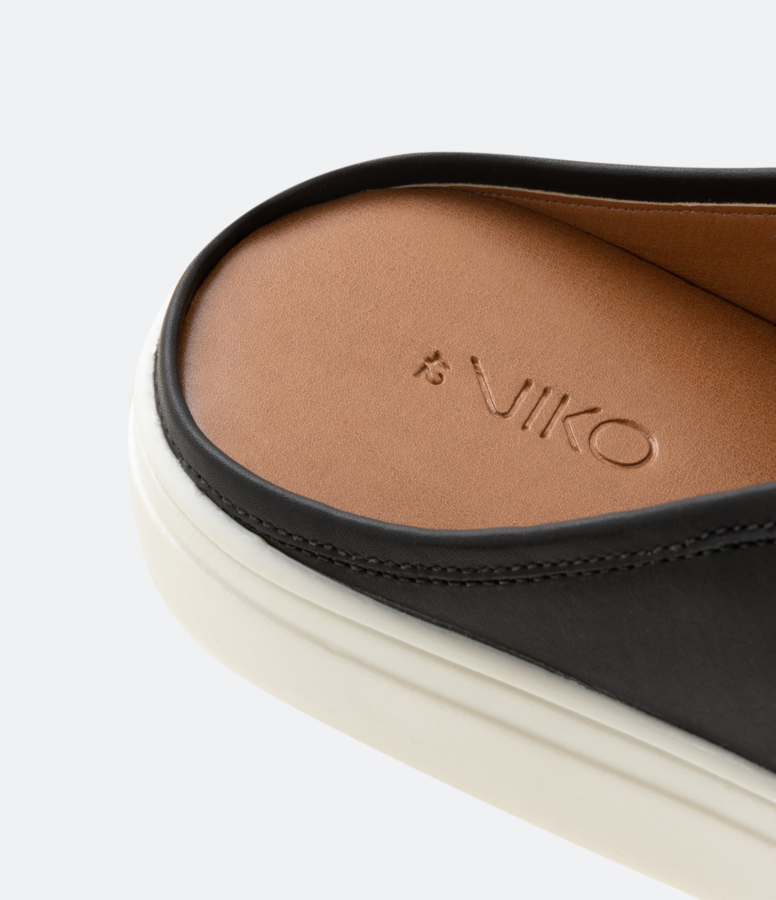Tênis Mule em Couro com Sola Caixa Alta Viko Preto 3