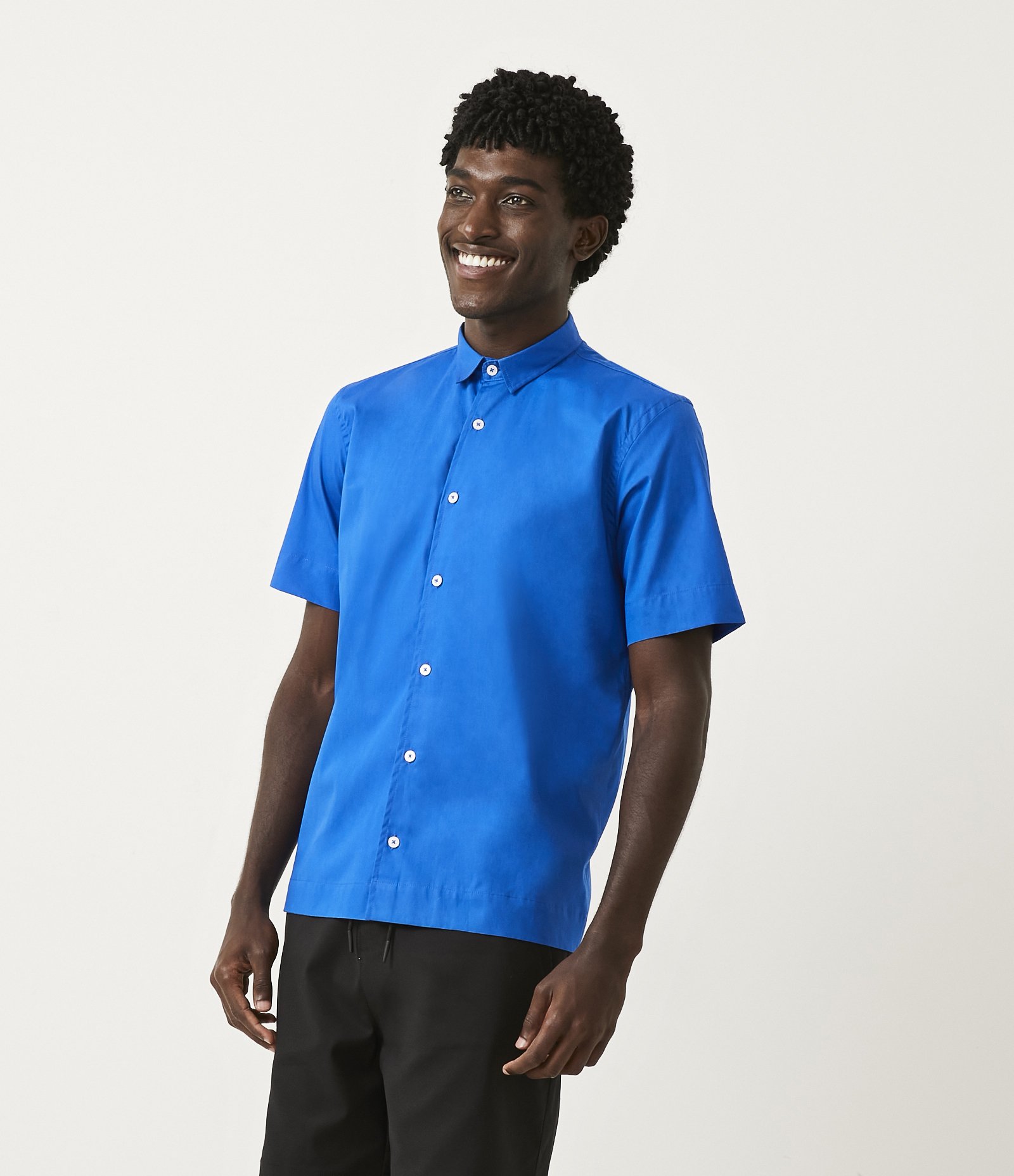 Camisa em Oxford com Gola Colarinho e Manga Curta Azul 4