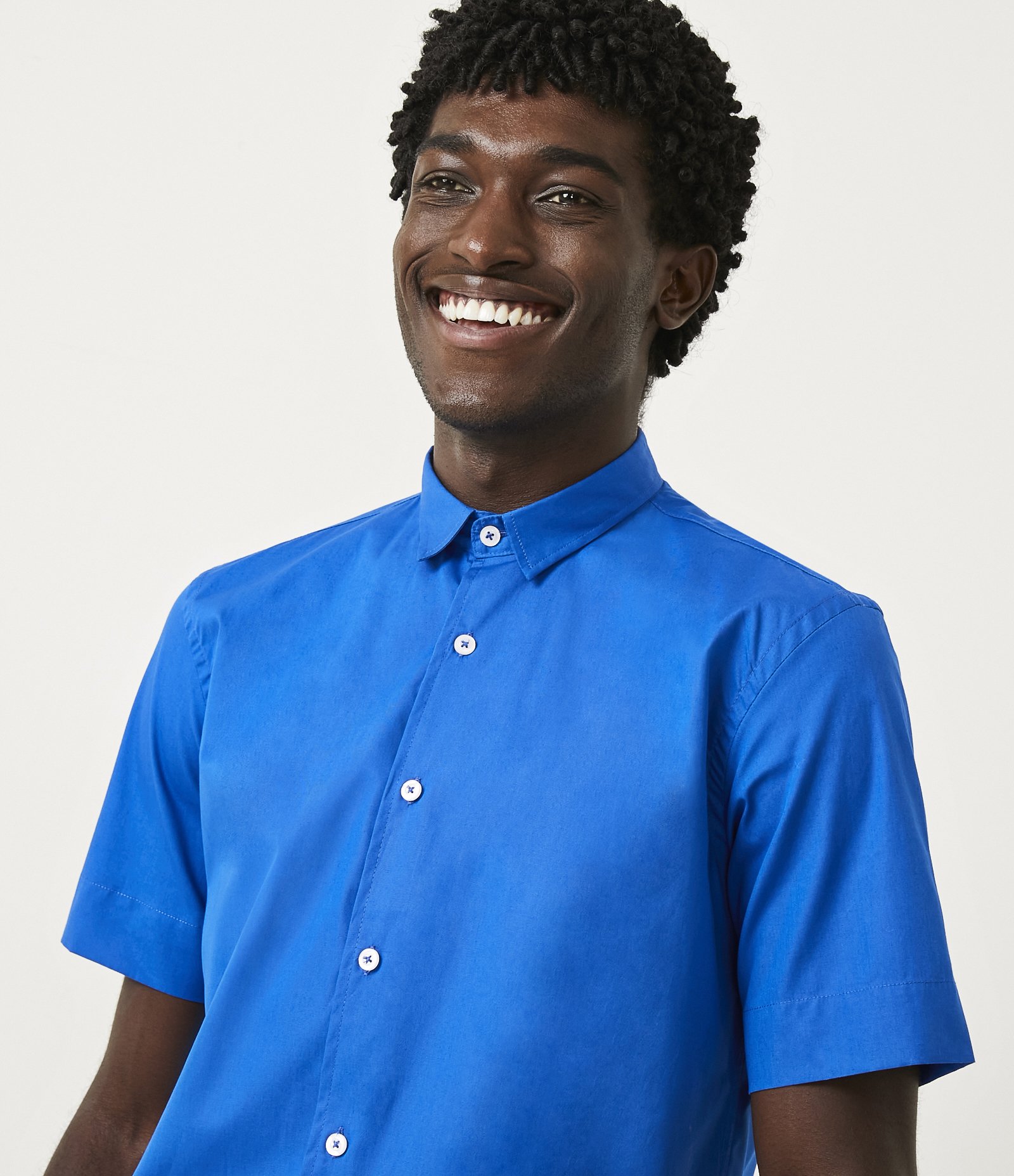 Camisa em Oxford com Gola Colarinho e Manga Curta Azul 5