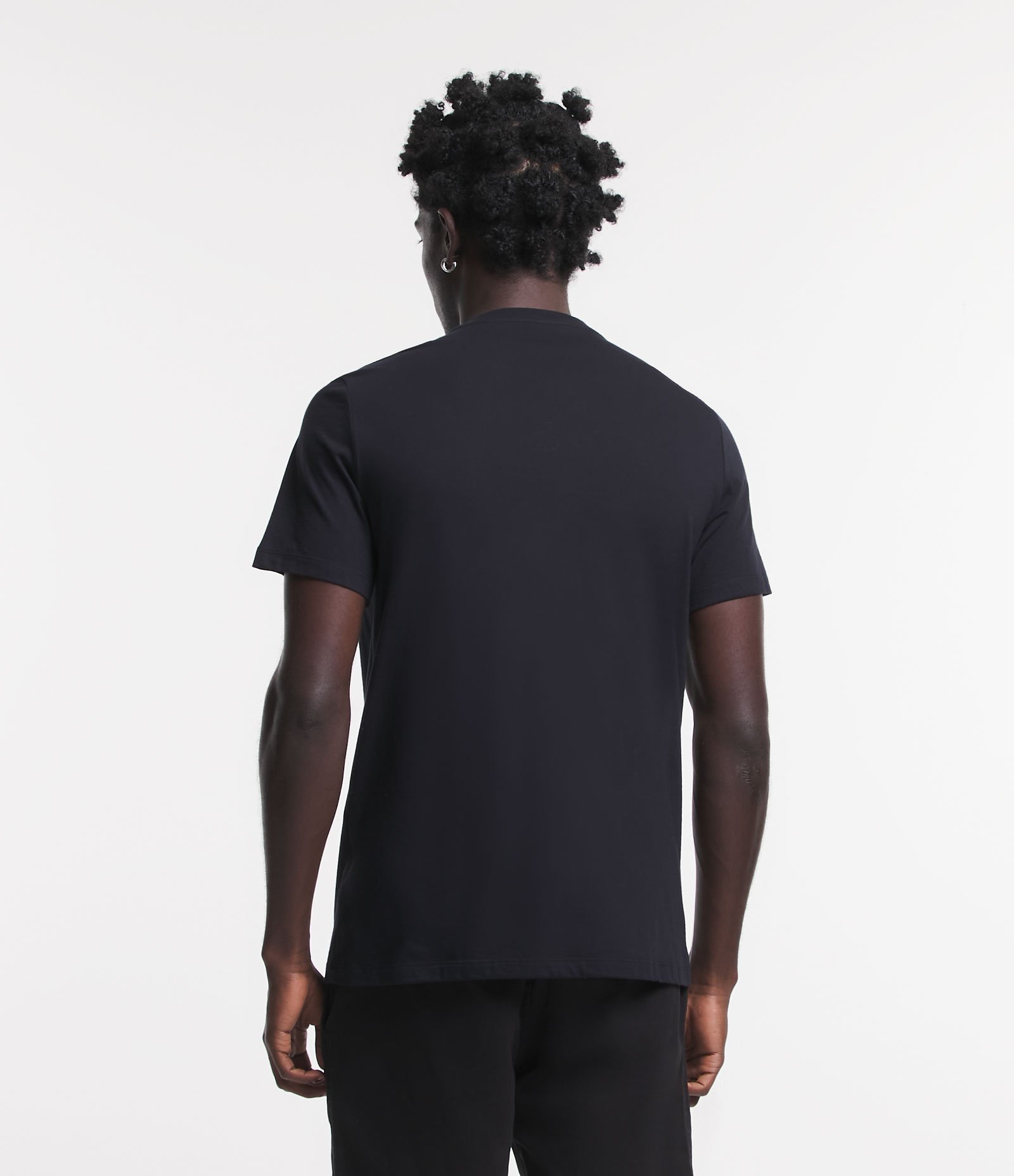 Camiseta Regular em algodão com Estampa One Punch Man Preto 3