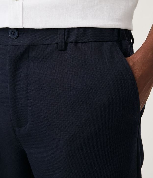 Bermuda Slim Texturizada con Cintura Elástica y Lazo Interior Azul 5