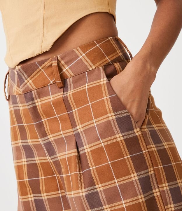 Pantalón Pantalona Sastrería con Pliegues y Estampado de Cuadros Marrón 4