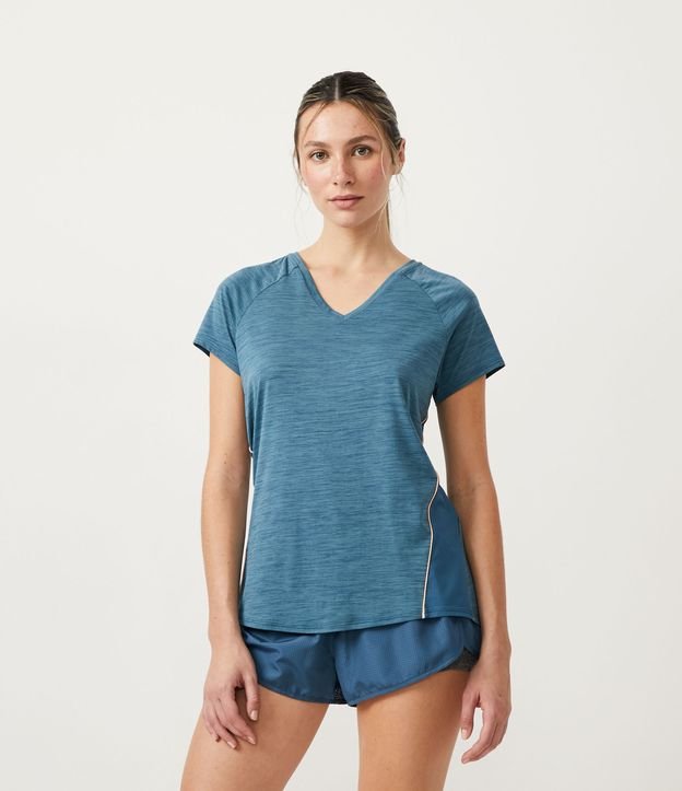 Remera Deportiva en Poliamida con sisa Raglán y Viés Contrastante Beige 1