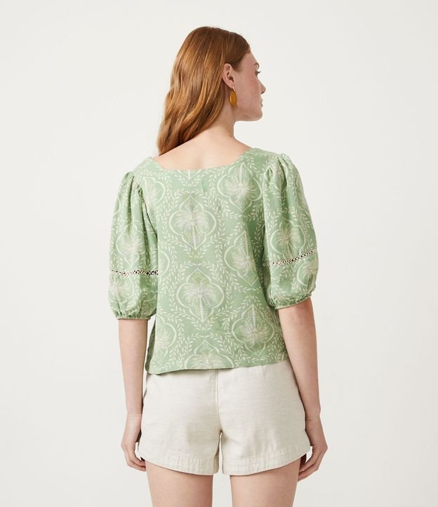 Blusa en Viscolino con Manga Abullonada y Estampado Follaje Verde 4