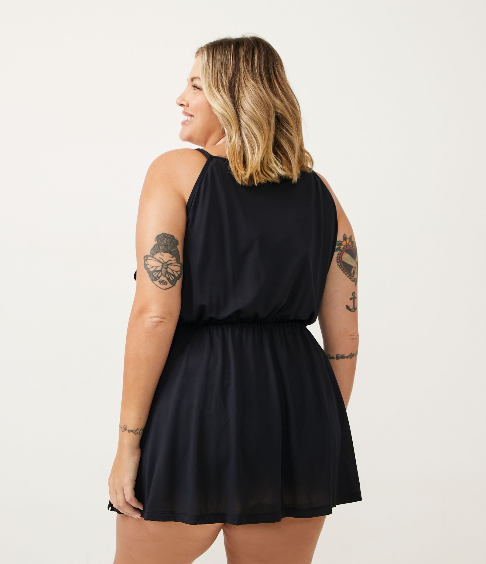 Saída de Praia Vestido com Decote Cruzado Curve & Plus Size Preto 2