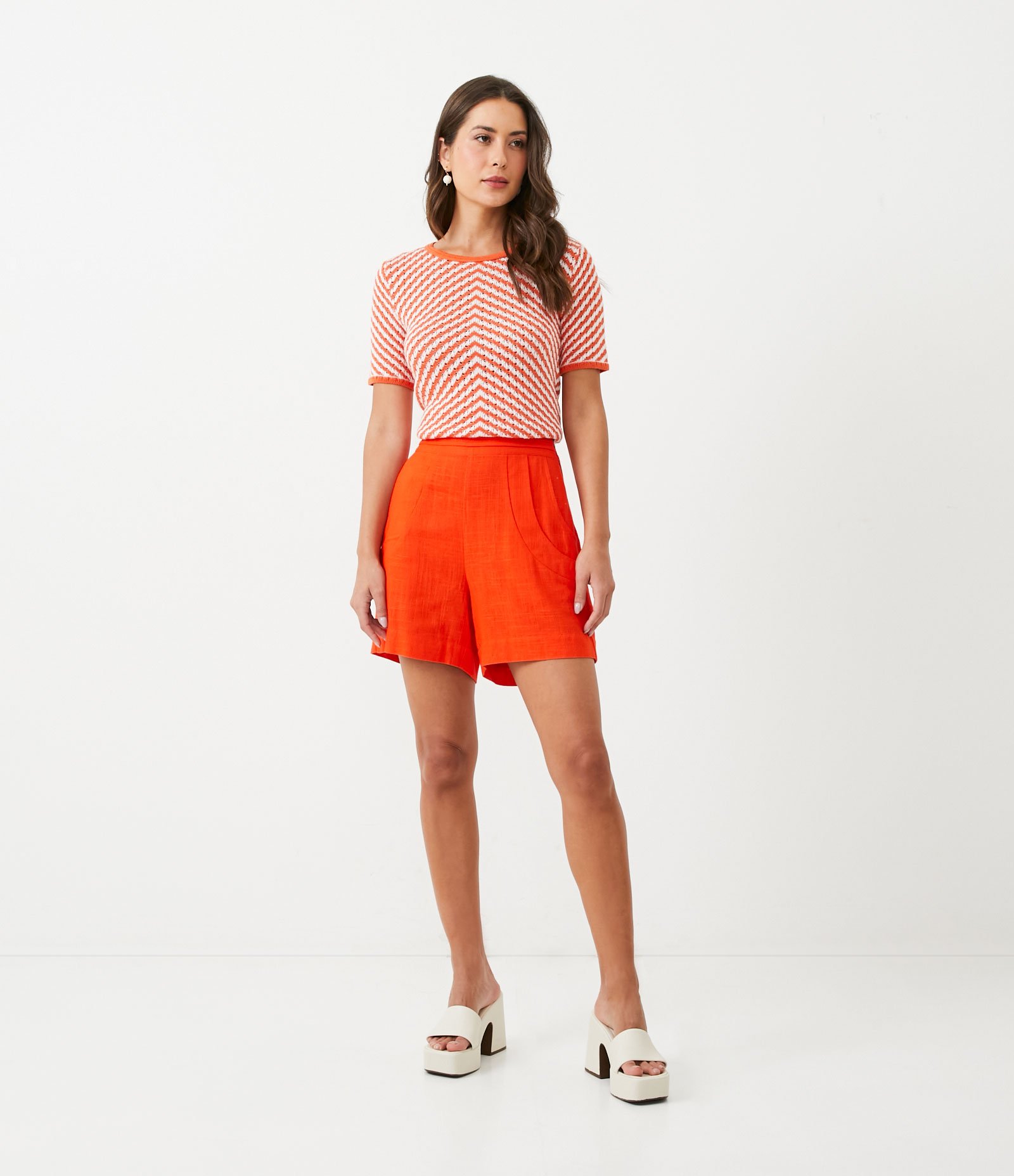 Blusa em Tricô com Listras Diagonais Laranja 2