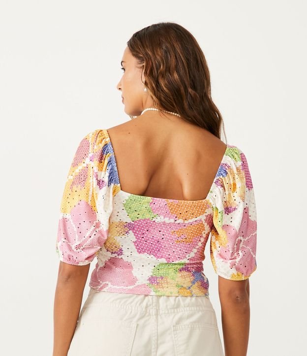 Blusa Cropped en Laise con Manga Corta con Estampado Floral Multicolores 4