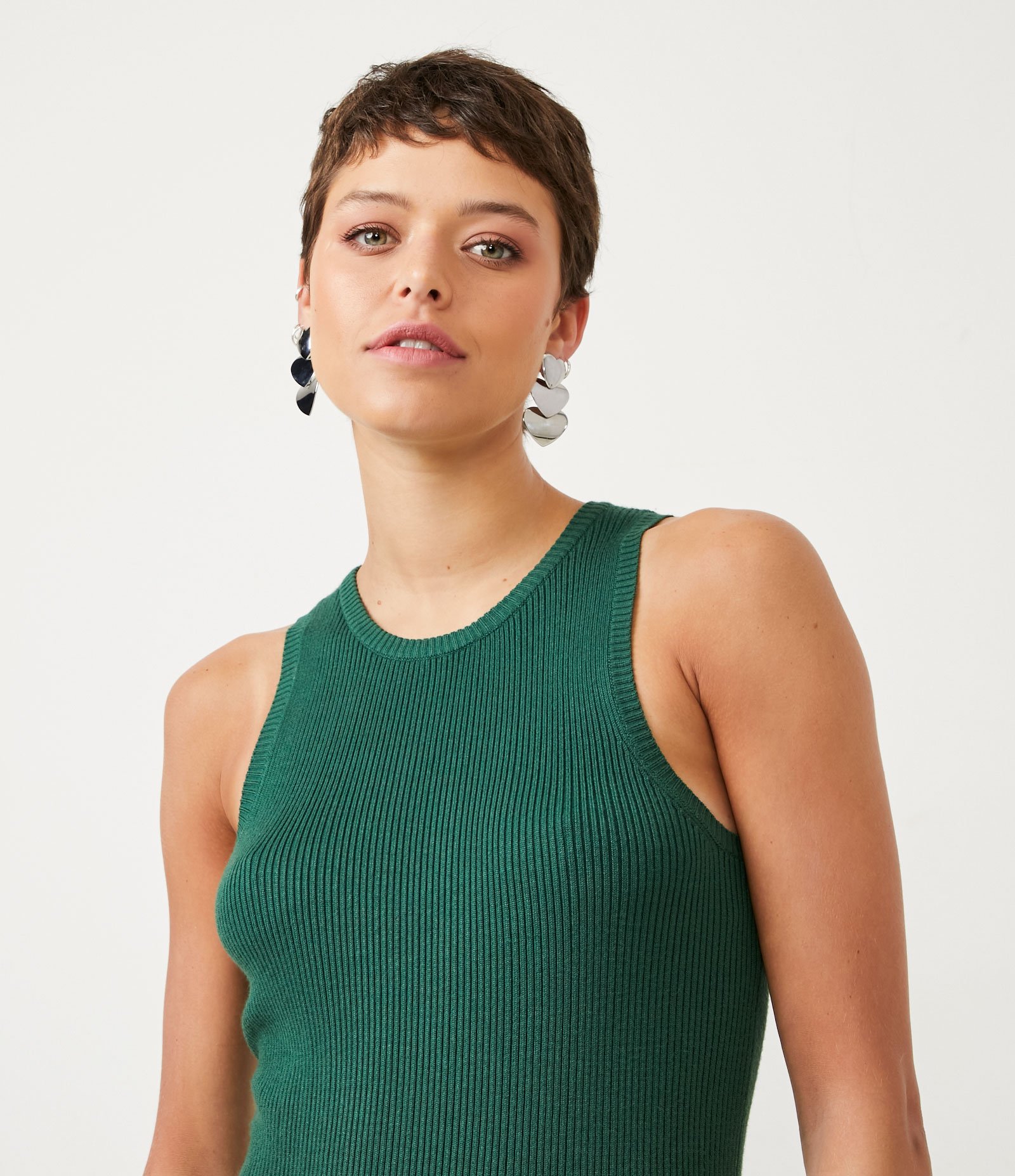 Vestido Curto em Tricô com Gola U Verde 4