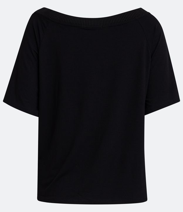 Blusa en Viscolycra con Cuello Barco y Retorcido en la Barra Negro 6