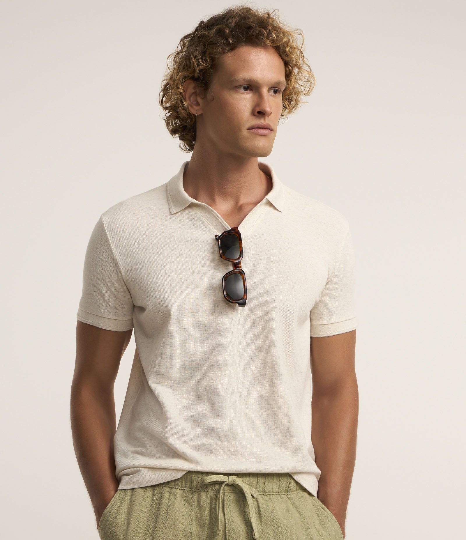 Camiseta Polo Comfort em Algodao Texturizado com Manga Curta Bege 1