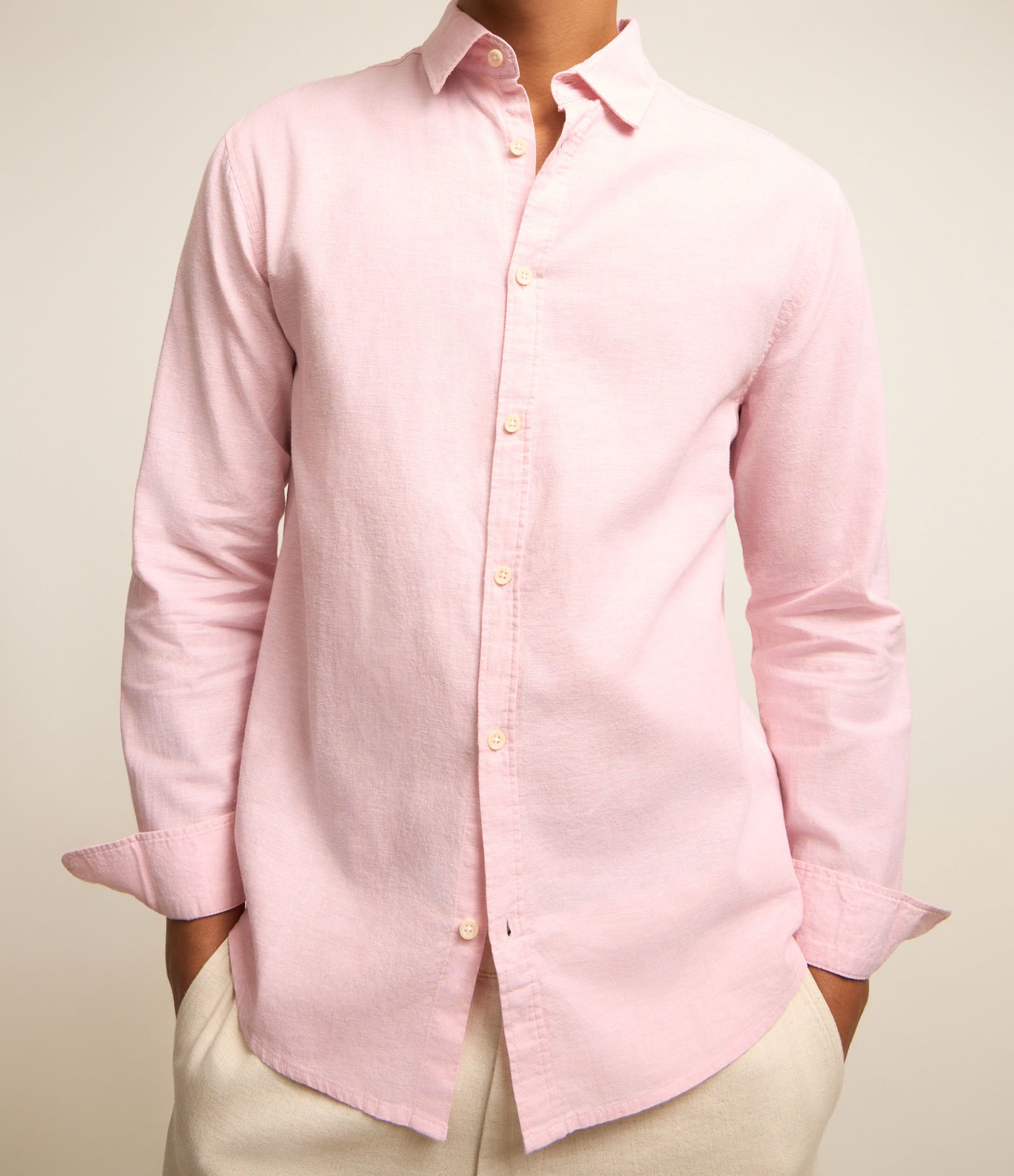 Camisa Regular Básica em Linho com Gola Colarinho 4