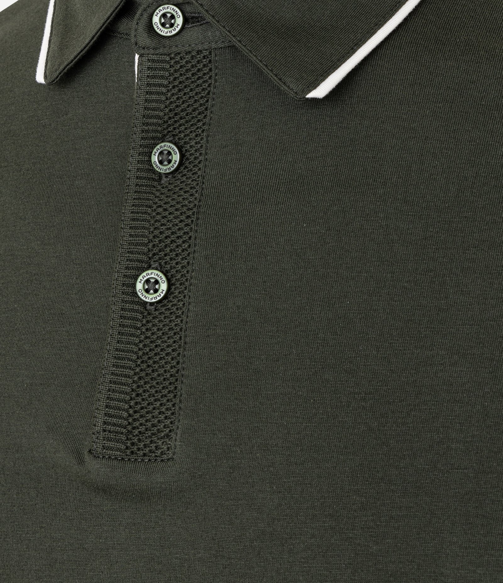 Camisa Polo Regular em Algodão Peruano com Detalhe Contrastante na Gola Verde 6