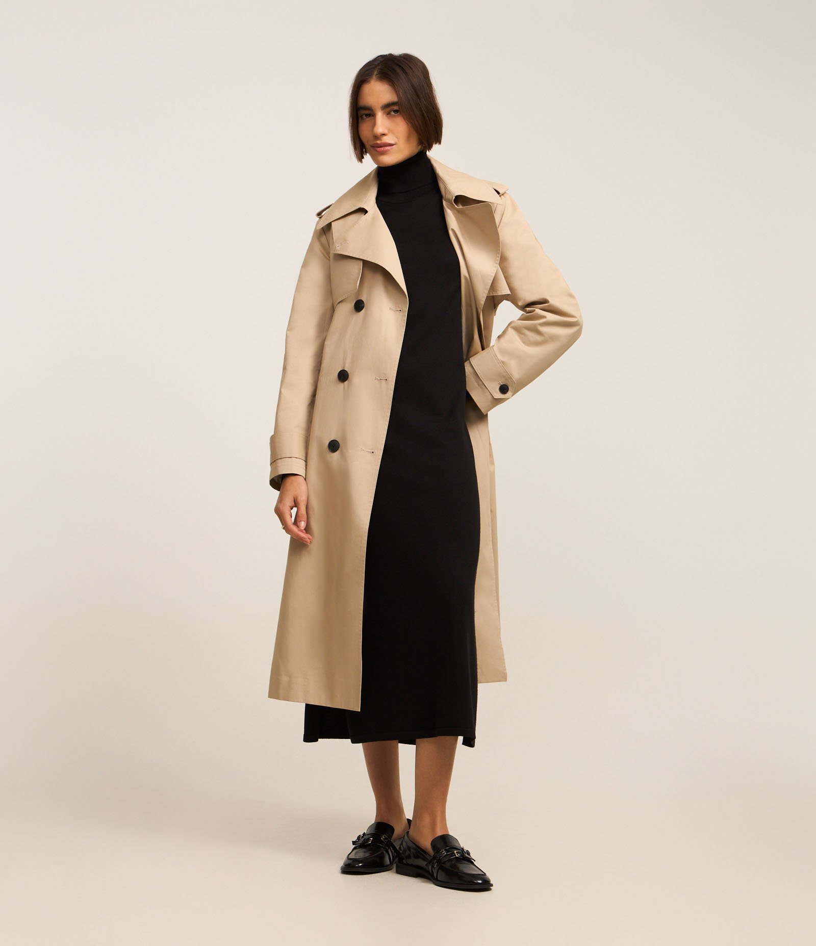 Vestido Midi em Tricô com Gola Alta e Manga Longa 2