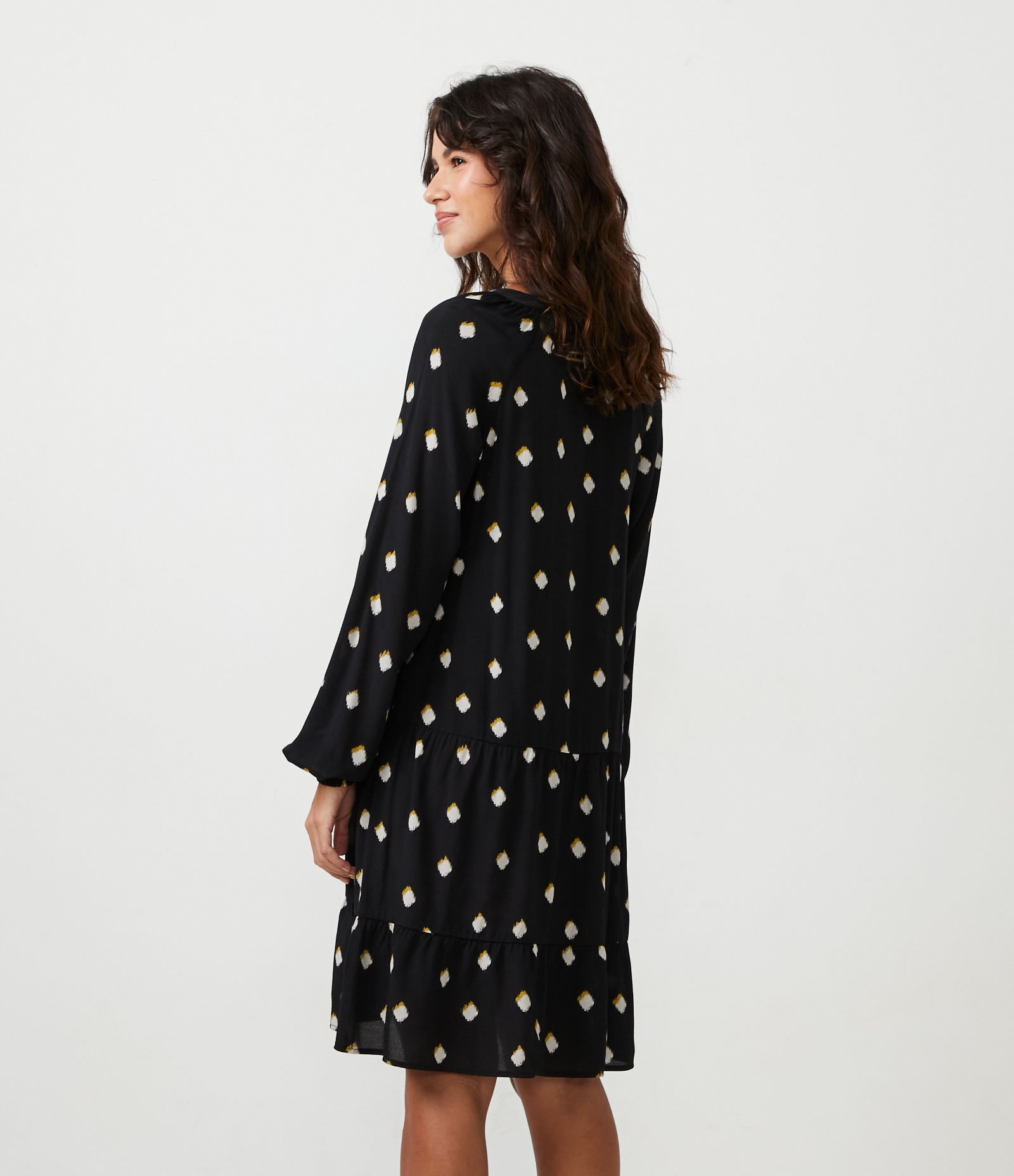 Vestido Curto em Viscose com Estampa Poá Diferenciado Preto 3