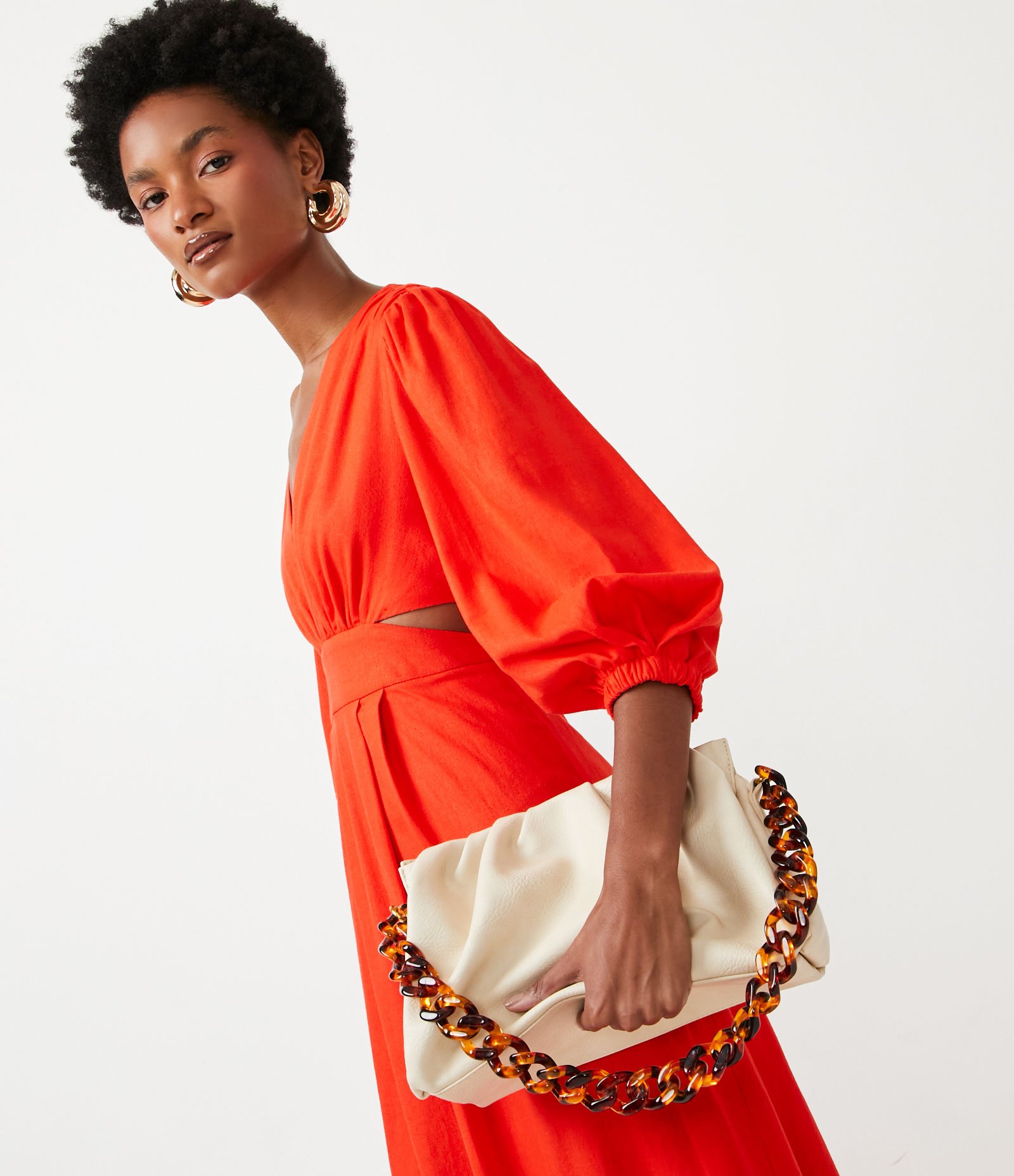 Vestido em Linho com Manga Bufante e Recortes Vazados na Cintura Vermelho 6