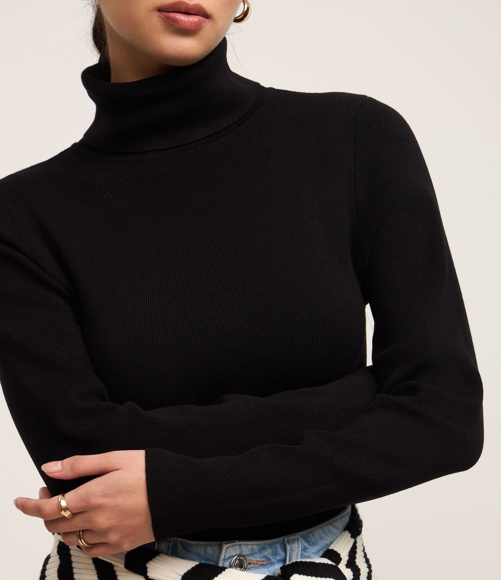 Suéter em Tricô com Gola Alta Estruturada Preto 3