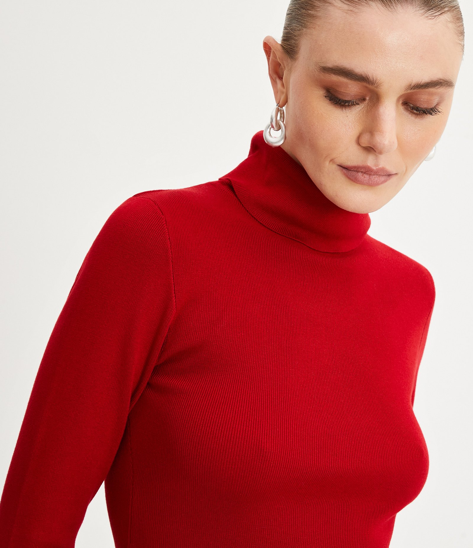 Suéter em Tricô com Gola Alta Estruturada 4