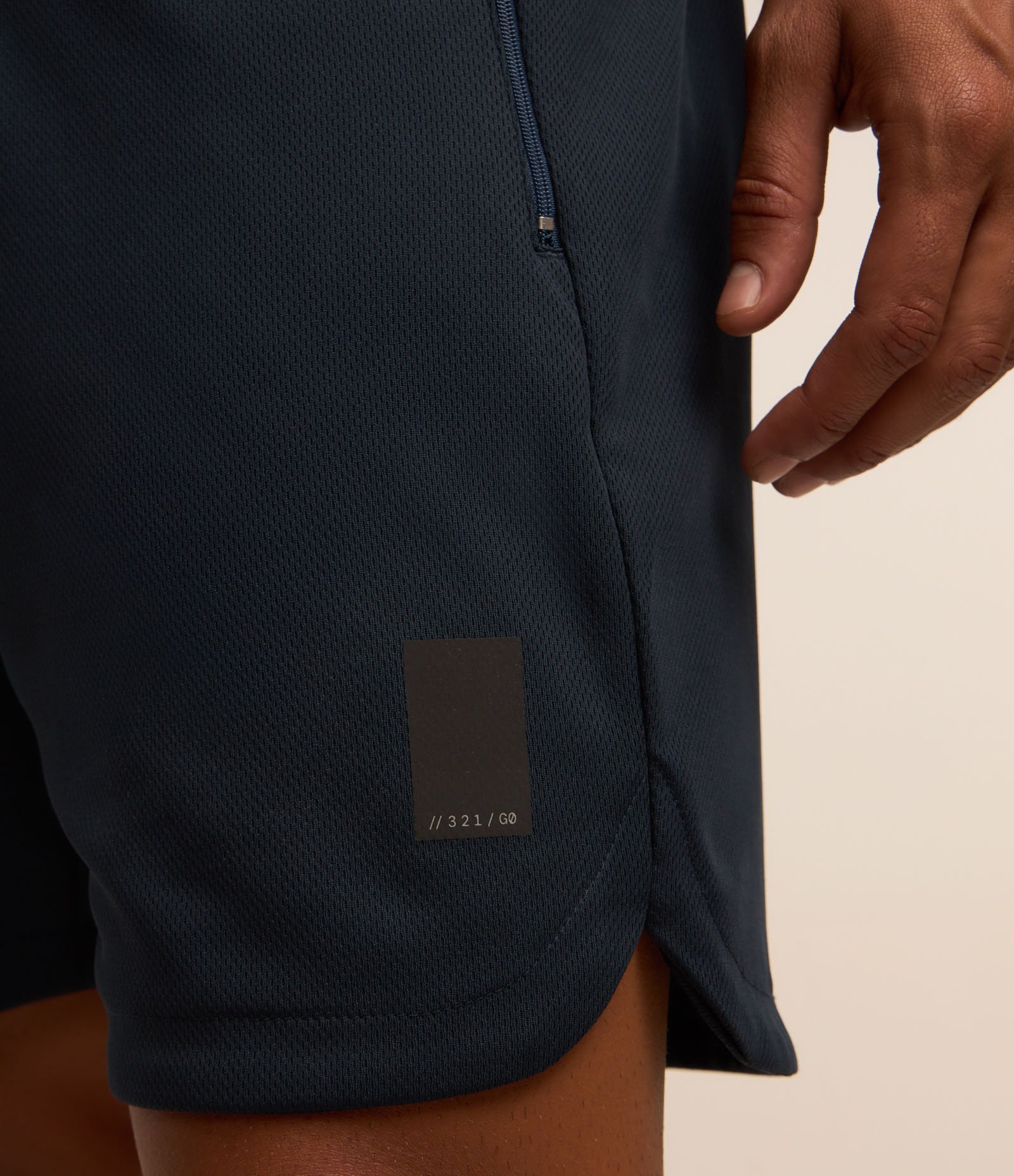 Bermuda Esportiva com Tecnologia Dry Azul Marinho 4