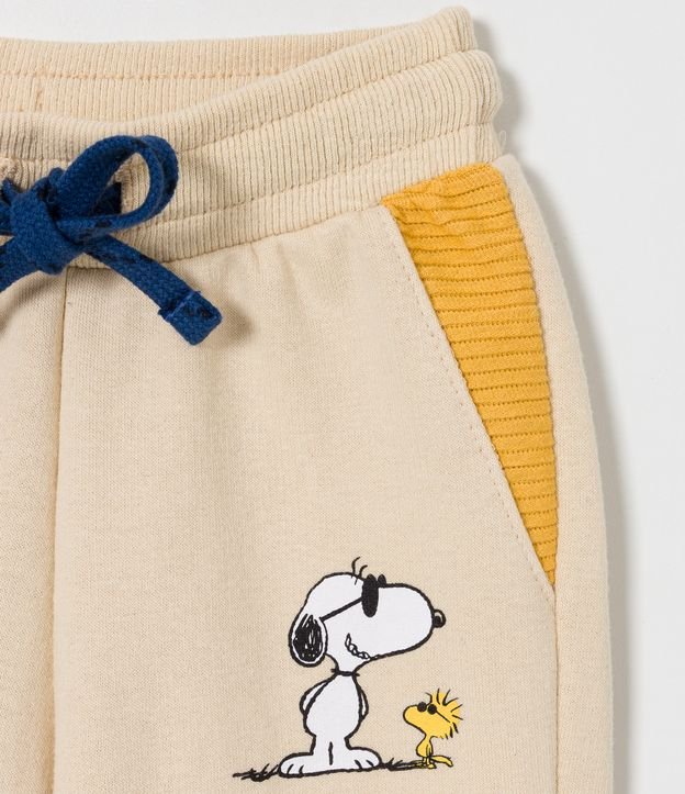 Pantalón Infantil Estampado Snoopy y Woodstock - Talle 1 a 5 años Beige 4