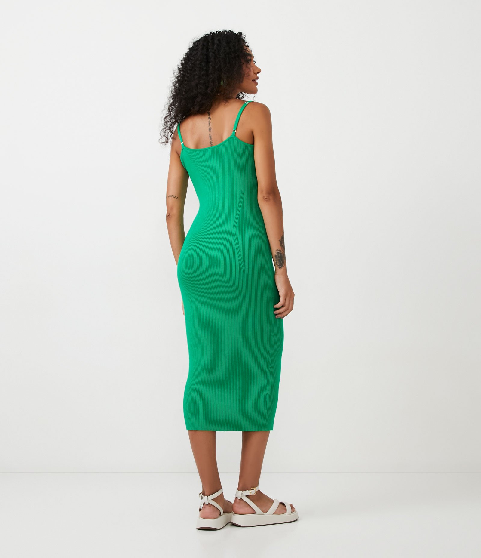 Vestido Midi em Tricô com Recorte Vazado no Busto Verde 2