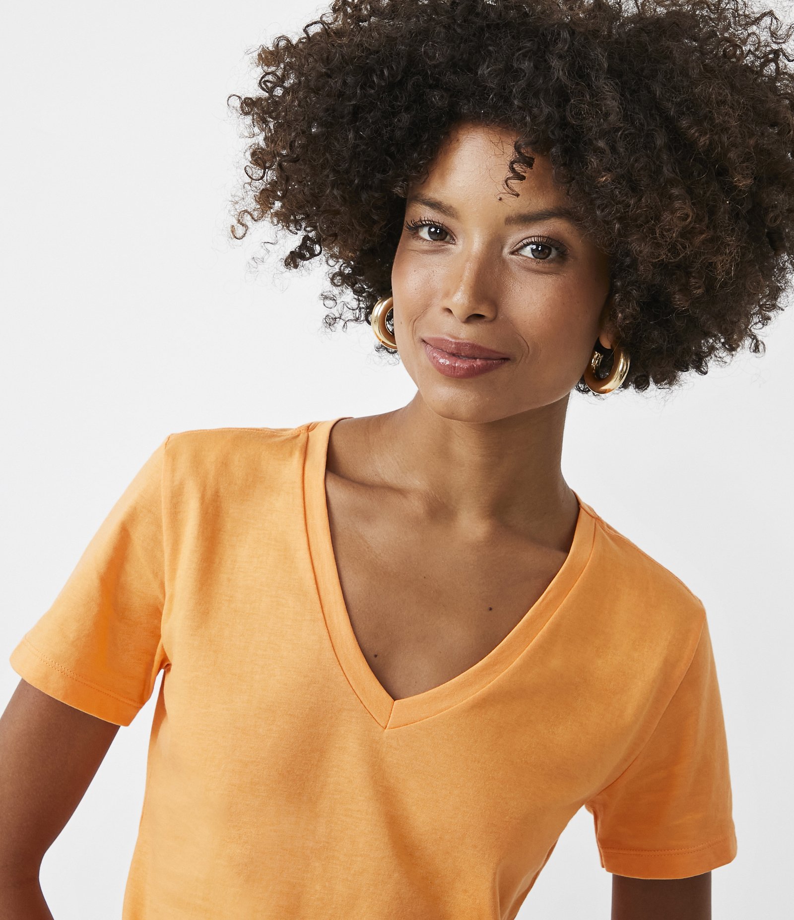 Blusa Básica em Algodão Peruano com Decote V Laranja Claro 4