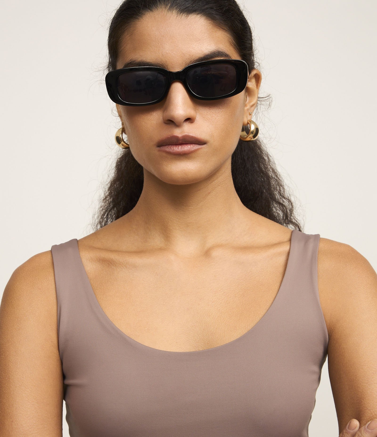 Blusa em Poliamida com Decote U e Alça Larga 3