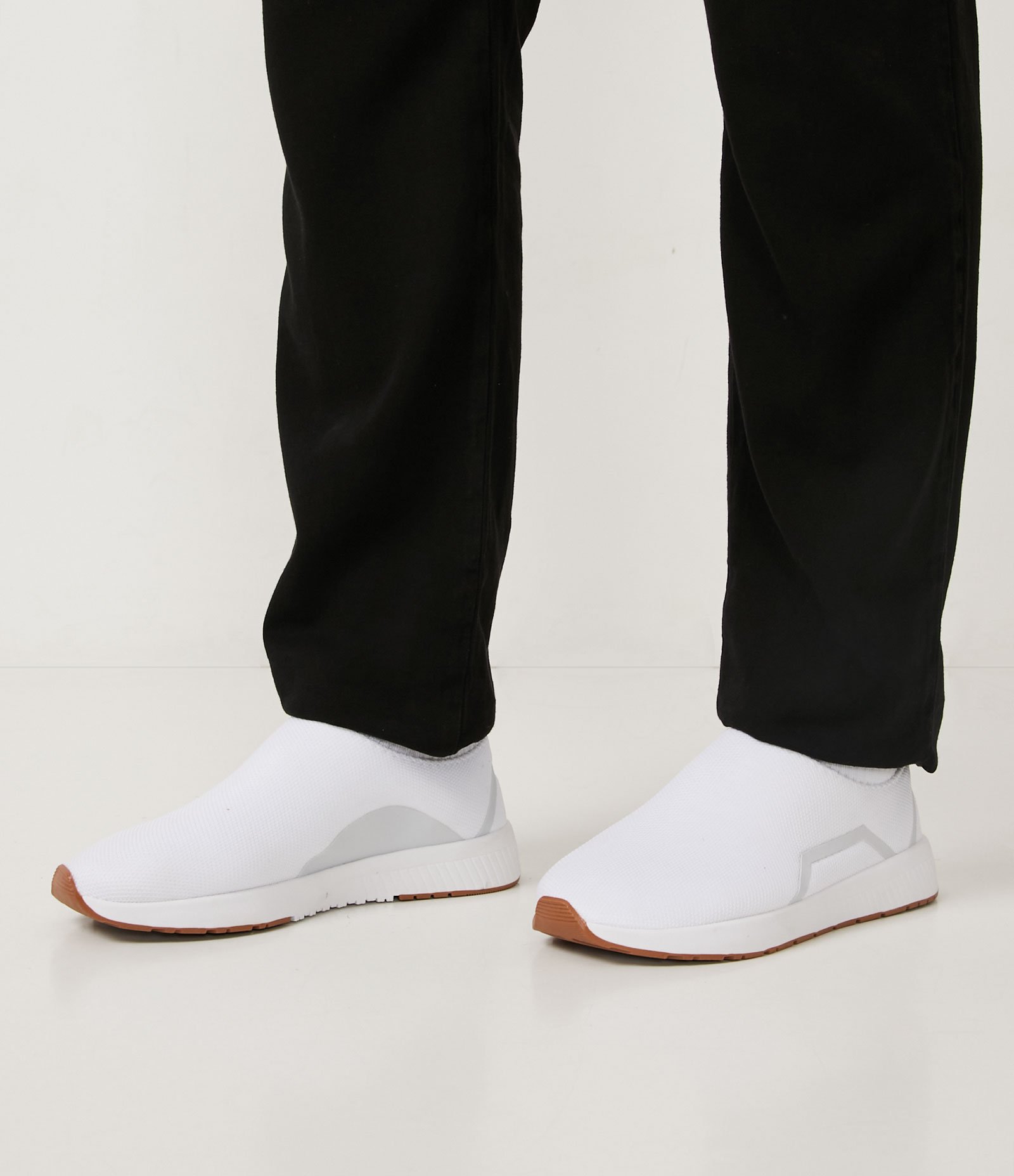 Tênis Knit Esportivo Cano Baixo Running com Textura Branco Neve 6