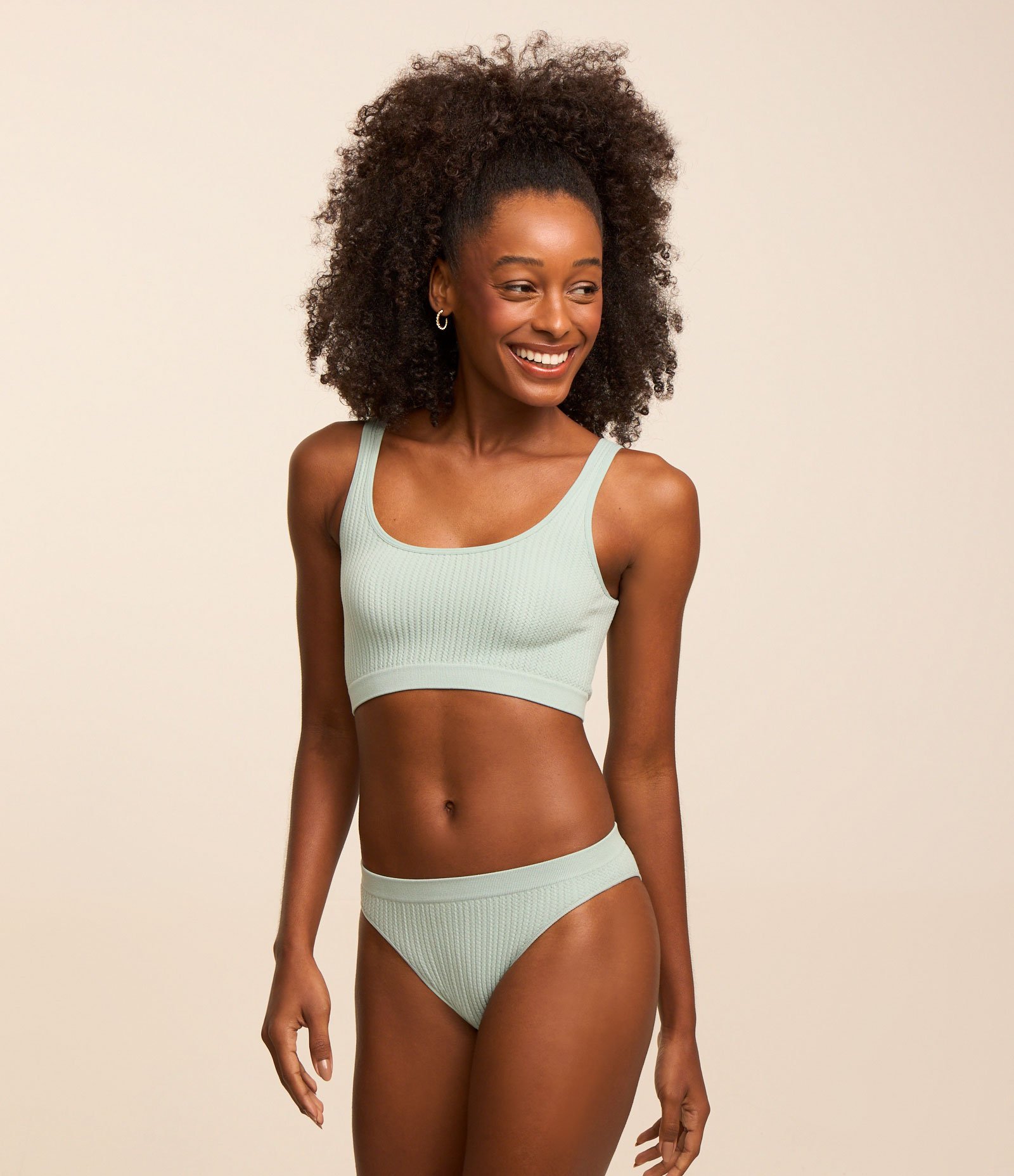 Sutiã Top Sem Bojo e Sem Aro em Poliamida com Textura Canelada 2