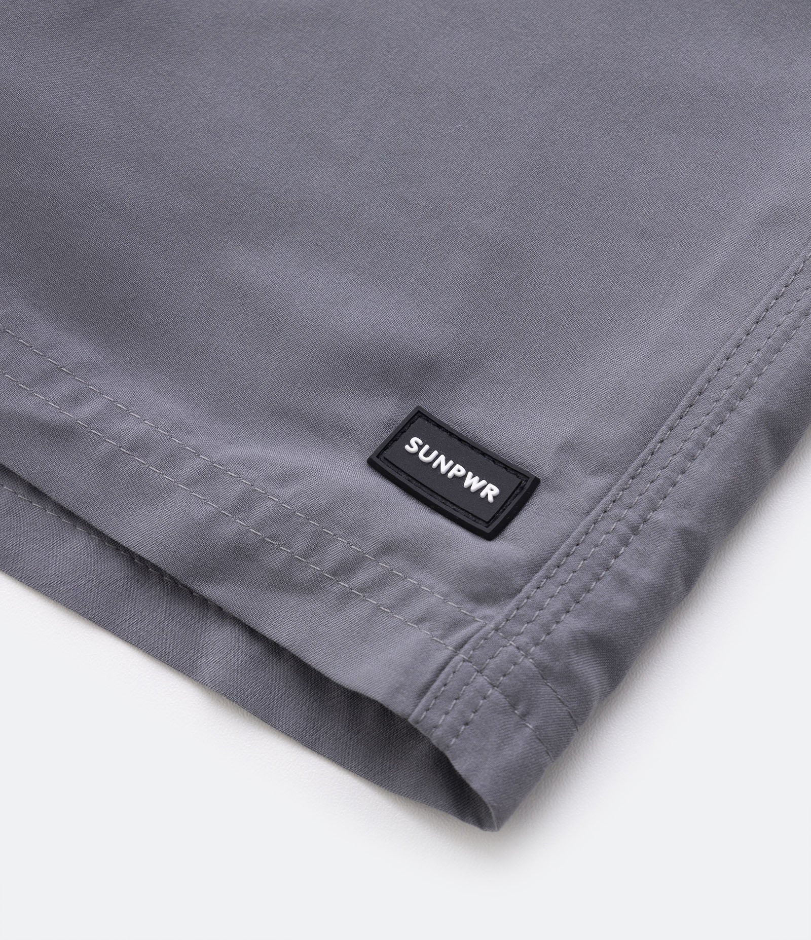 Bermuda de Banho Infantil com Etiqueta Emborrachada - Tam 5 a 14 anos Cinza 4