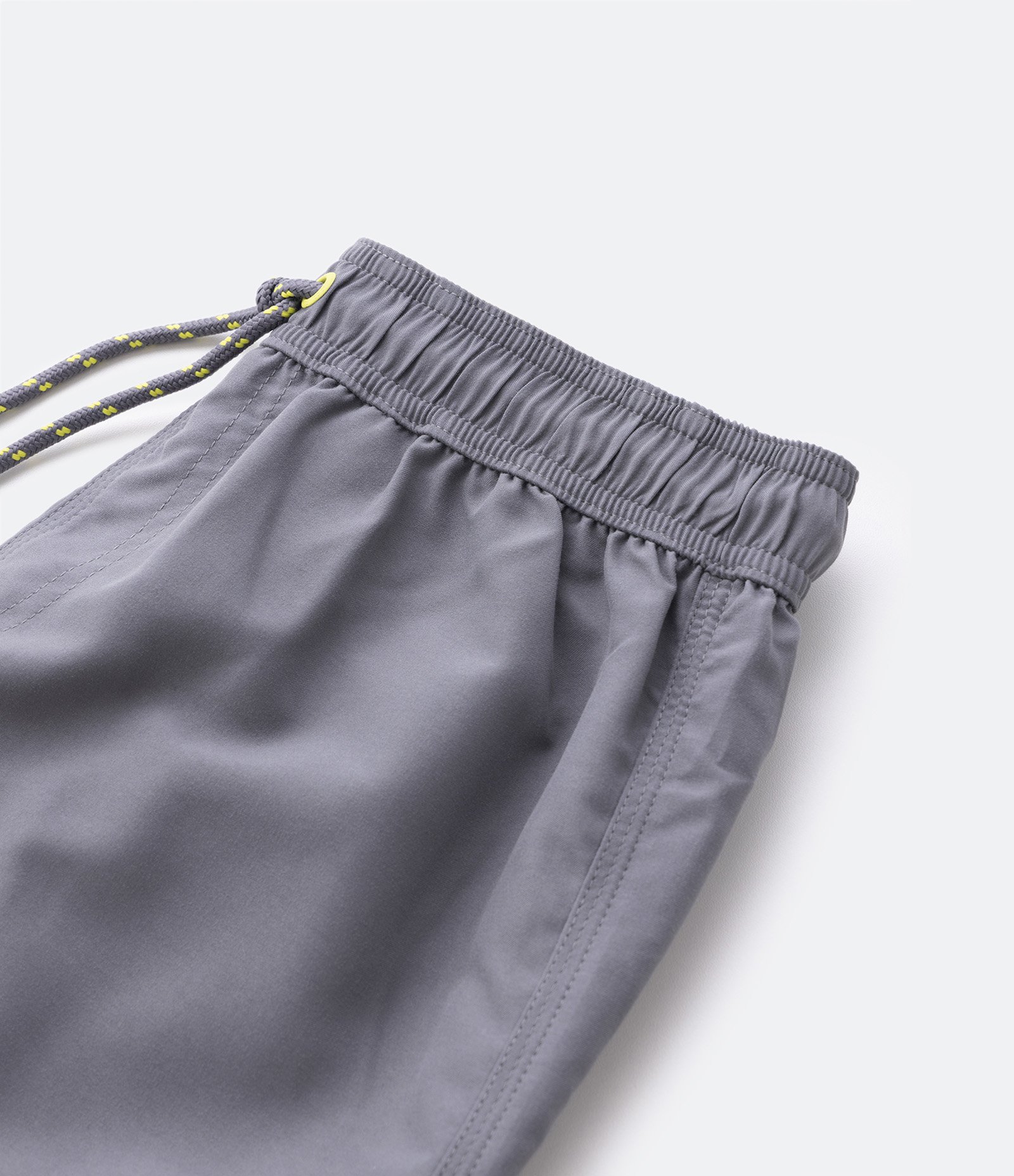 Bermuda de Banho Infantil com Etiqueta Emborrachada - Tam 5 a 14 anos Cinza 5