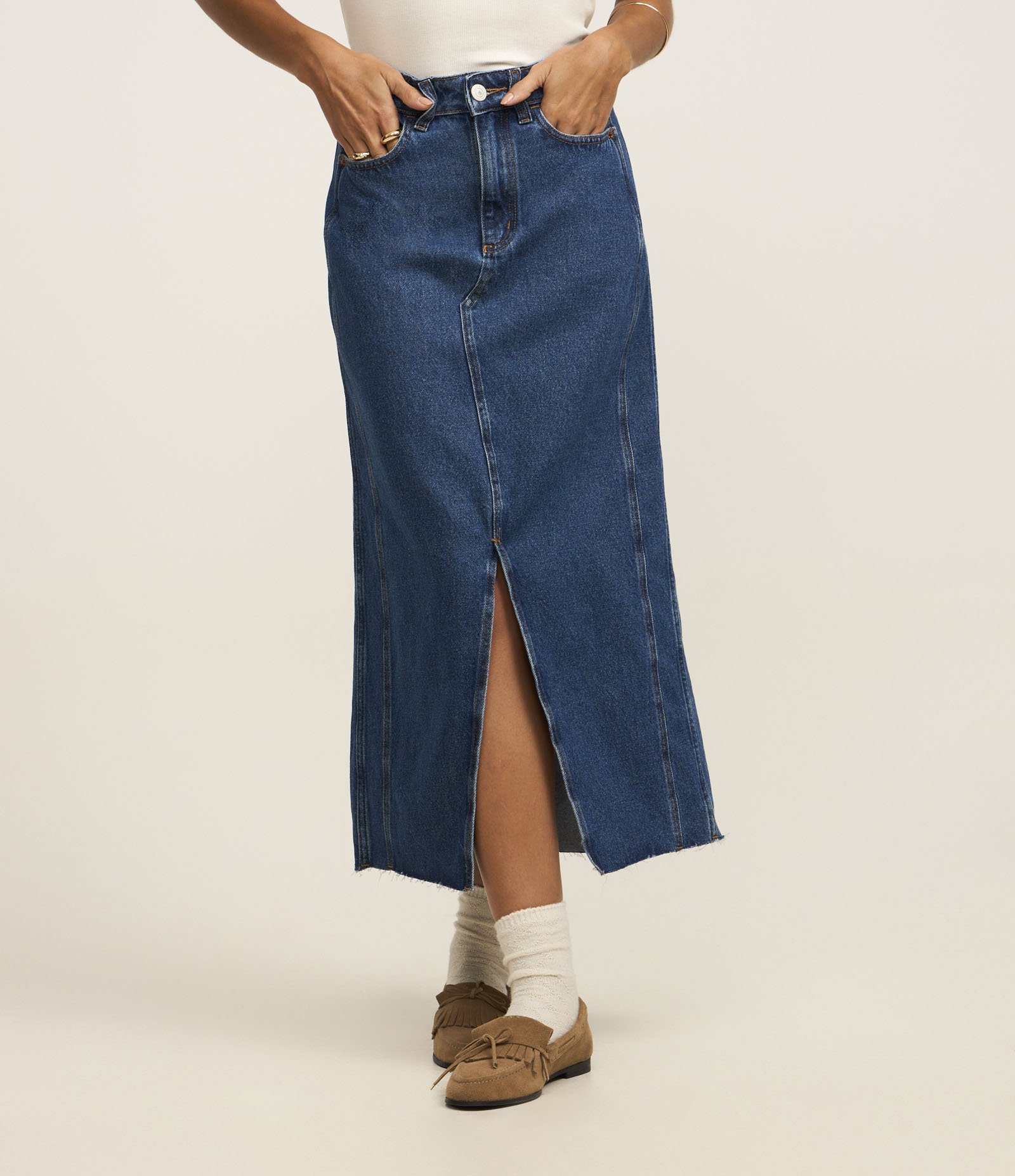 Saia Midi Jeans com Fenda Frontal e Costura Deslocada Azul 3