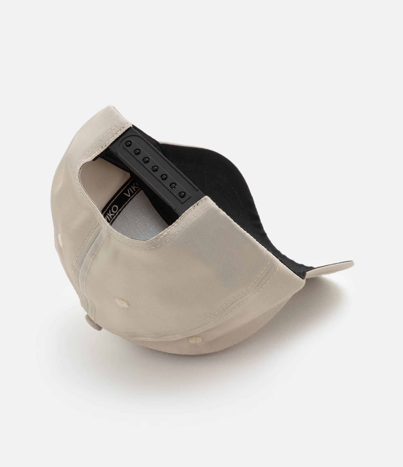 Boné Aba Curva com Patch Trip To Paradise e Snapback Marrom 3