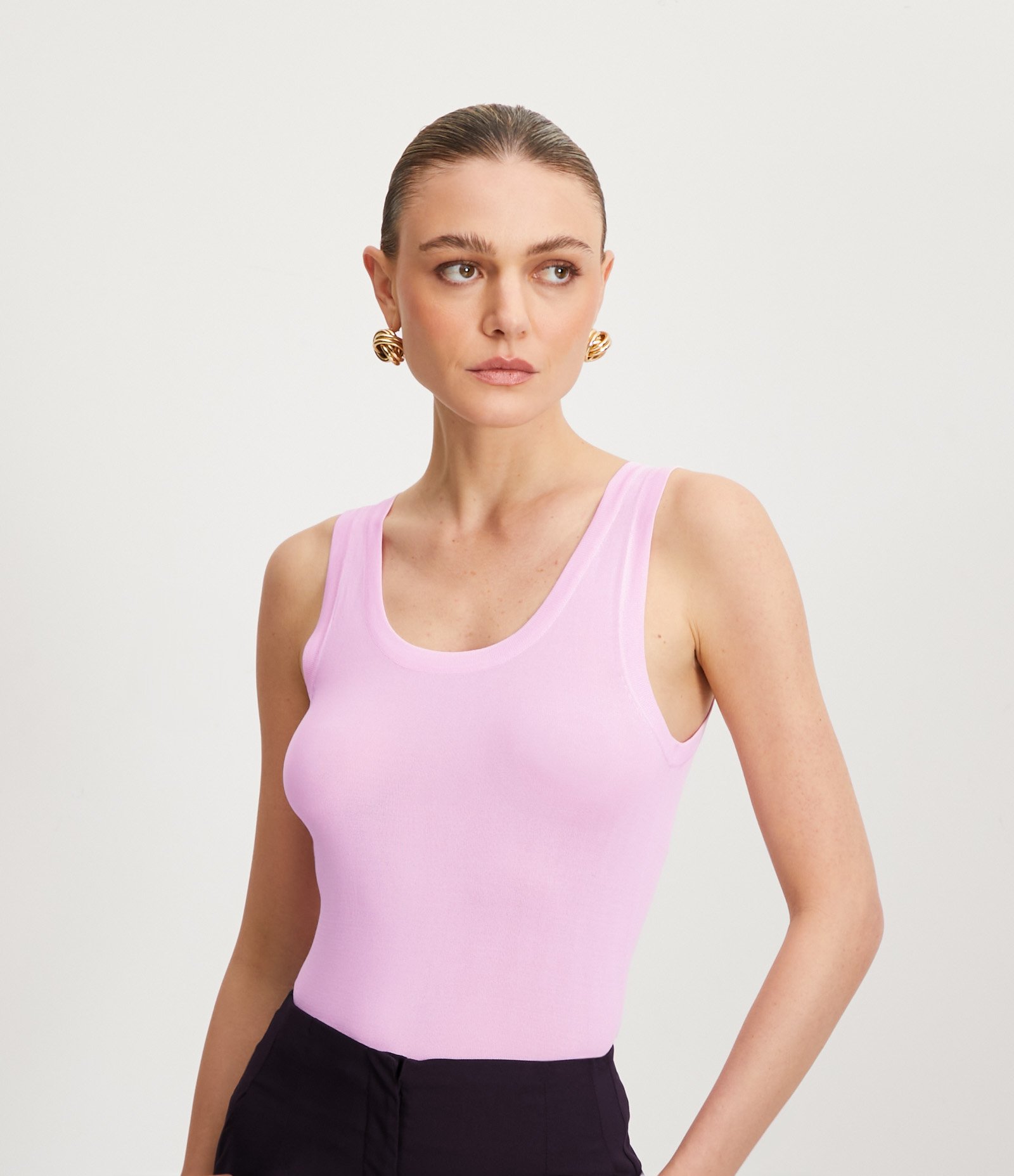 Blusa Sem Manga em Tricô Leve com Gola U Rosa Claro 1
