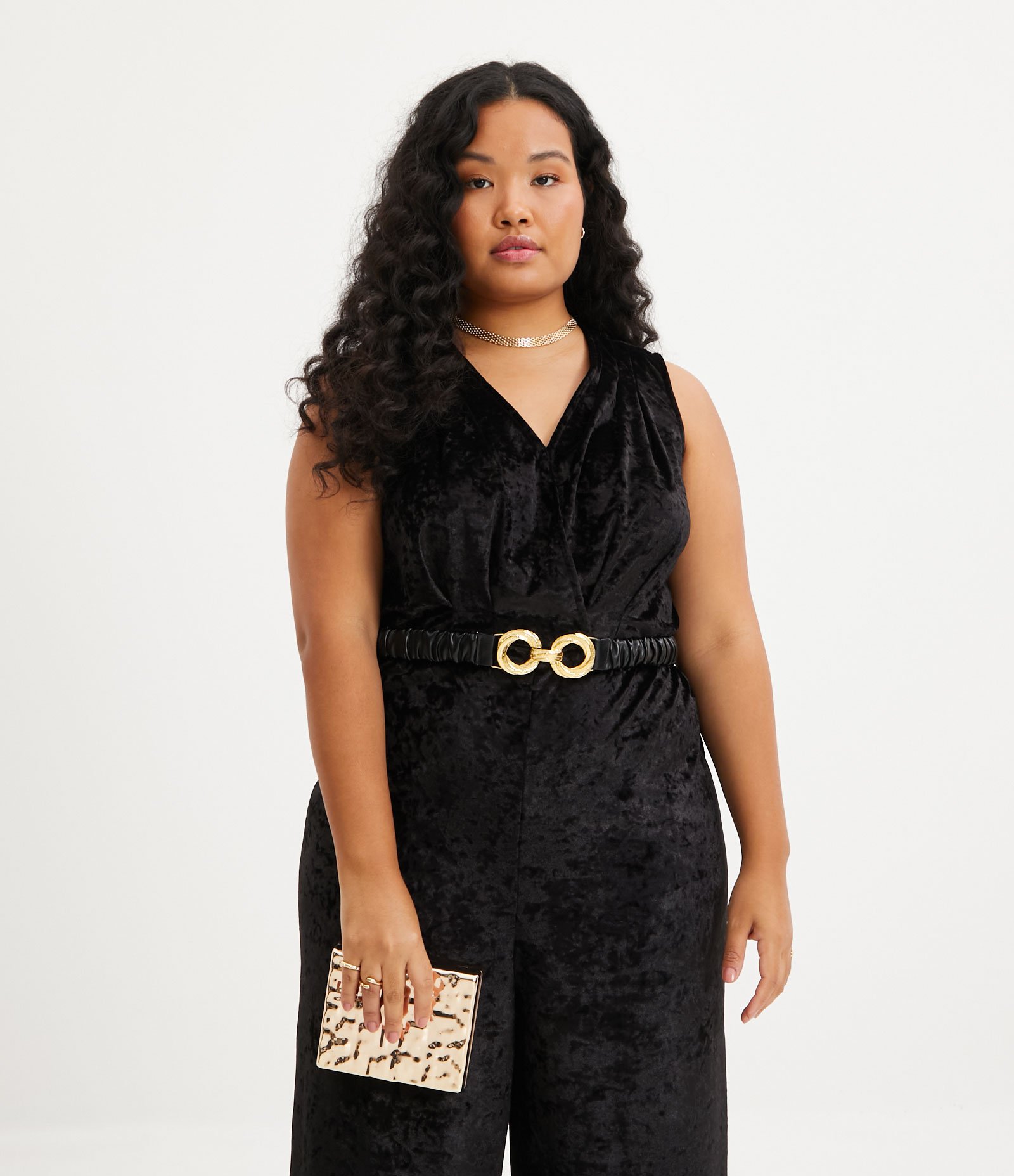 Macacão Longo em Veludo com Decote Transpassado Curve & Plus Size Preto 3