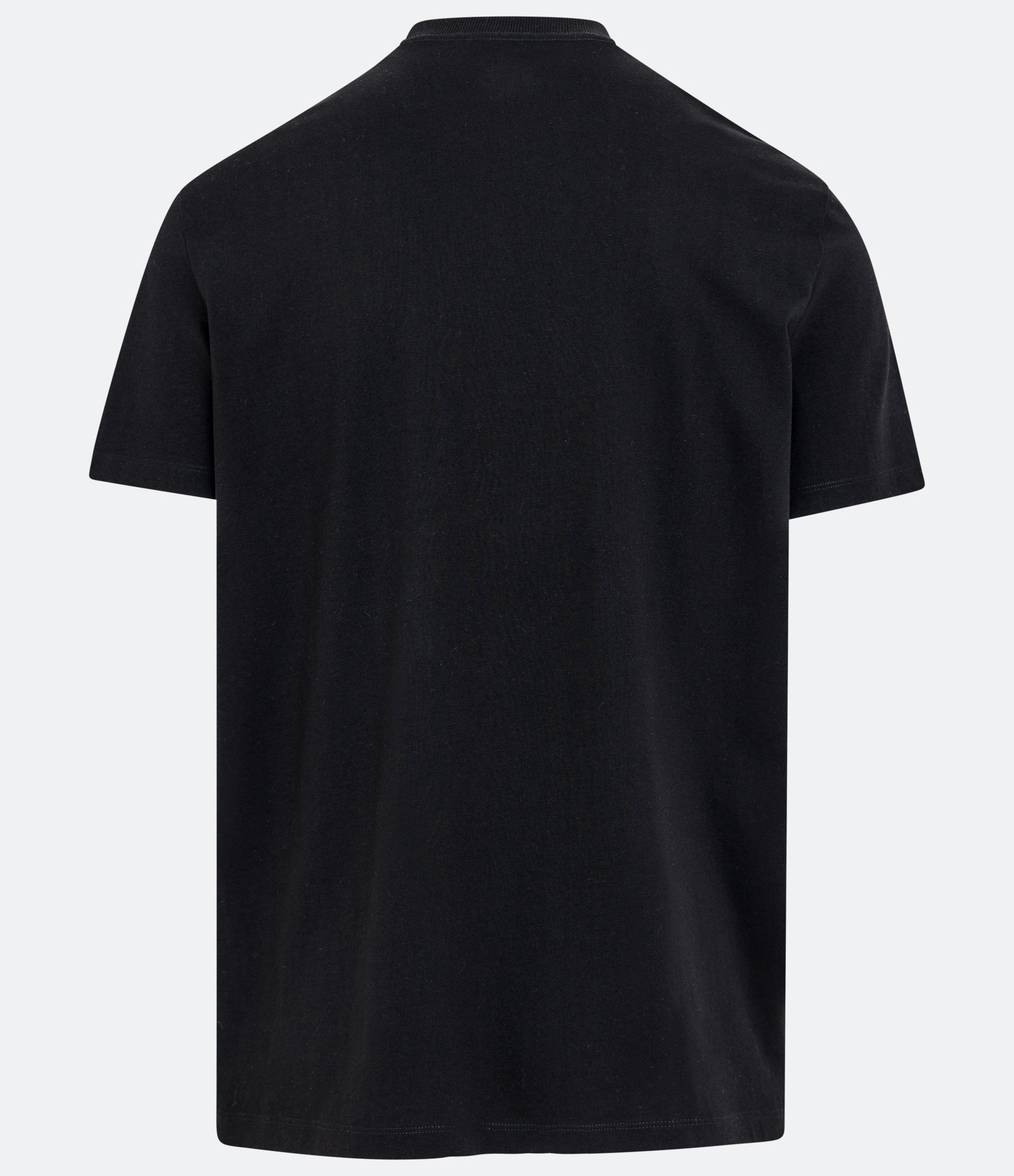 Camiseta Comfort Básica em Malhão com Etiqueta na Manga 2