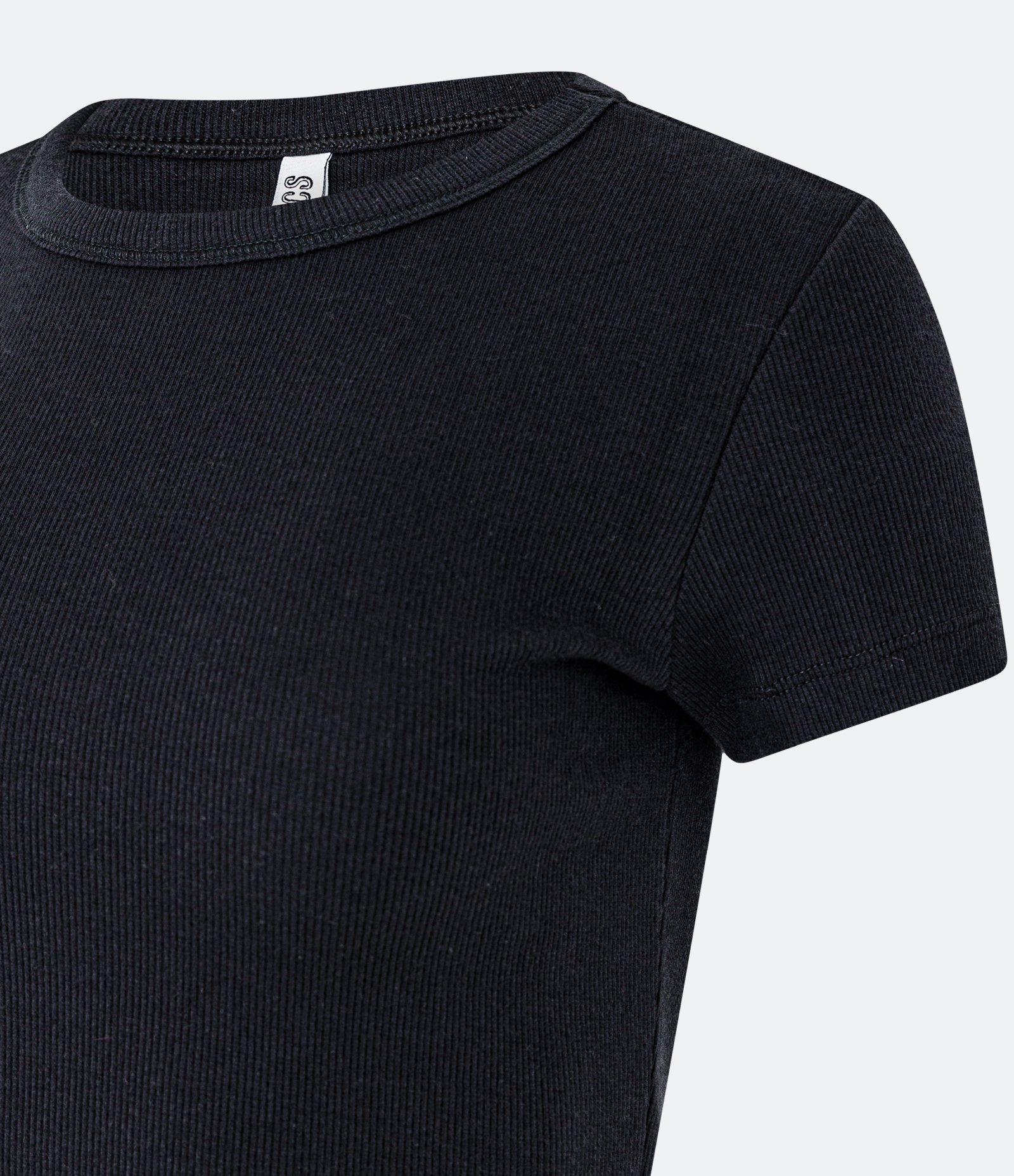 Blusa Canelada em Ribana com Manga Curta 7