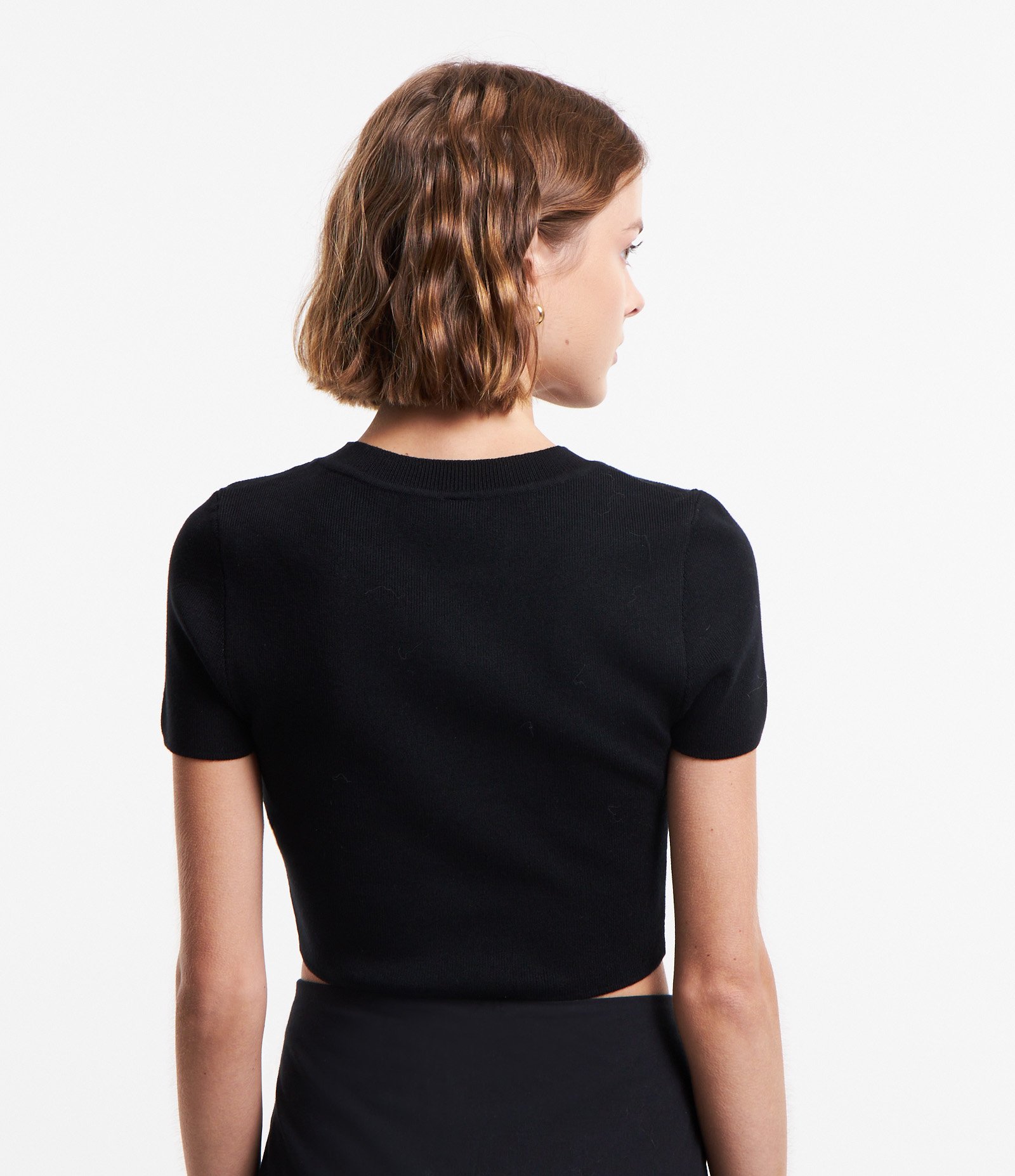 Blusa Básica Cropped Canelada em Viscose 3