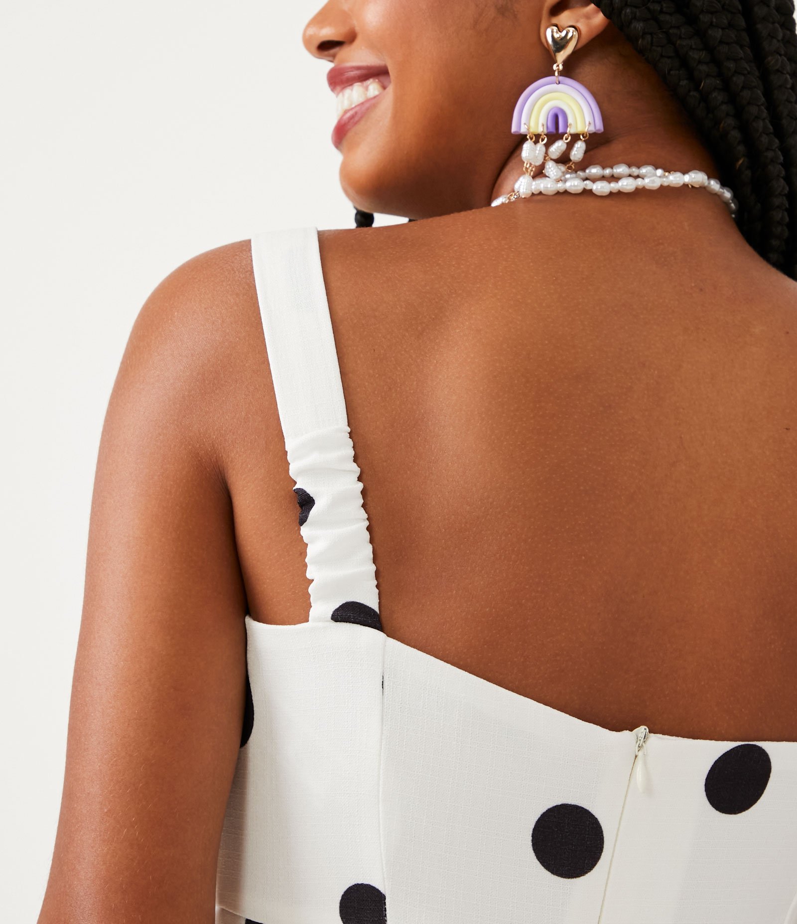 Macaquinho de Alça em Crepe com Transpasse Saia e Estampa Poá Branco Neve 5