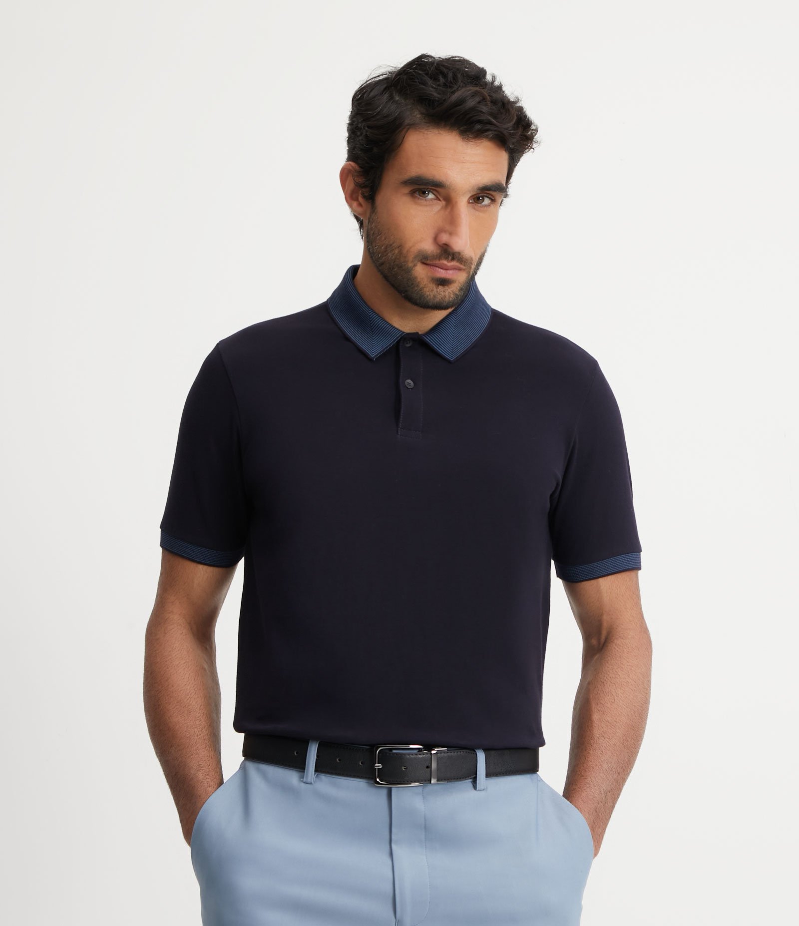 Camisa Polo Slim em Algodão com Botões e Detalhes Contrastantes 1
