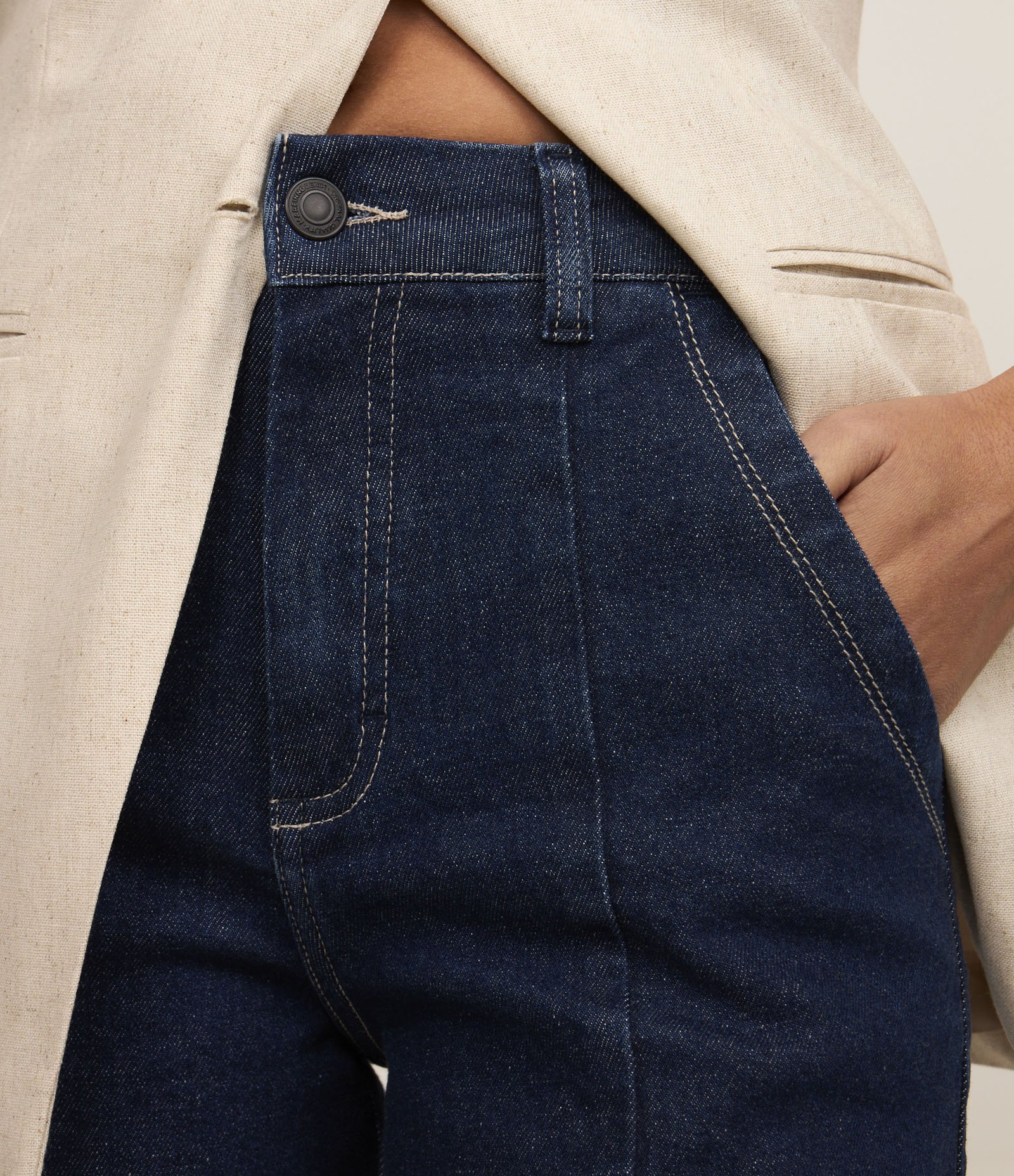 Bermuda Jeans com Barra Larga e Bolso Faca Azul 4