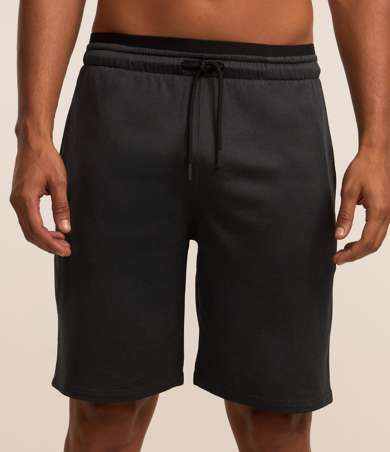 Bermuda Longa Esportiva em Microfibra com Cós Elástico Cinza Chumbo 2