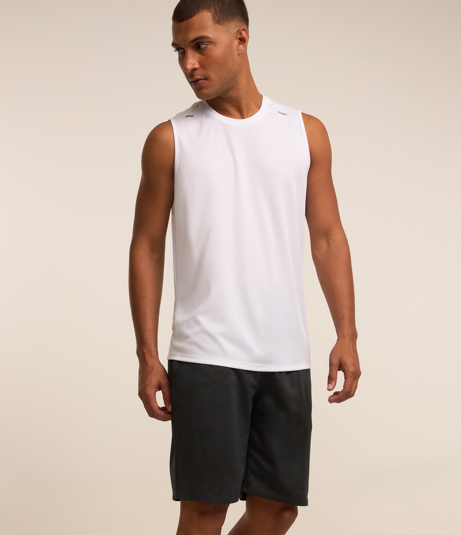 Bermuda Longa Esportiva em Microfibra com Cós Elástico Cinza Chumbo 3