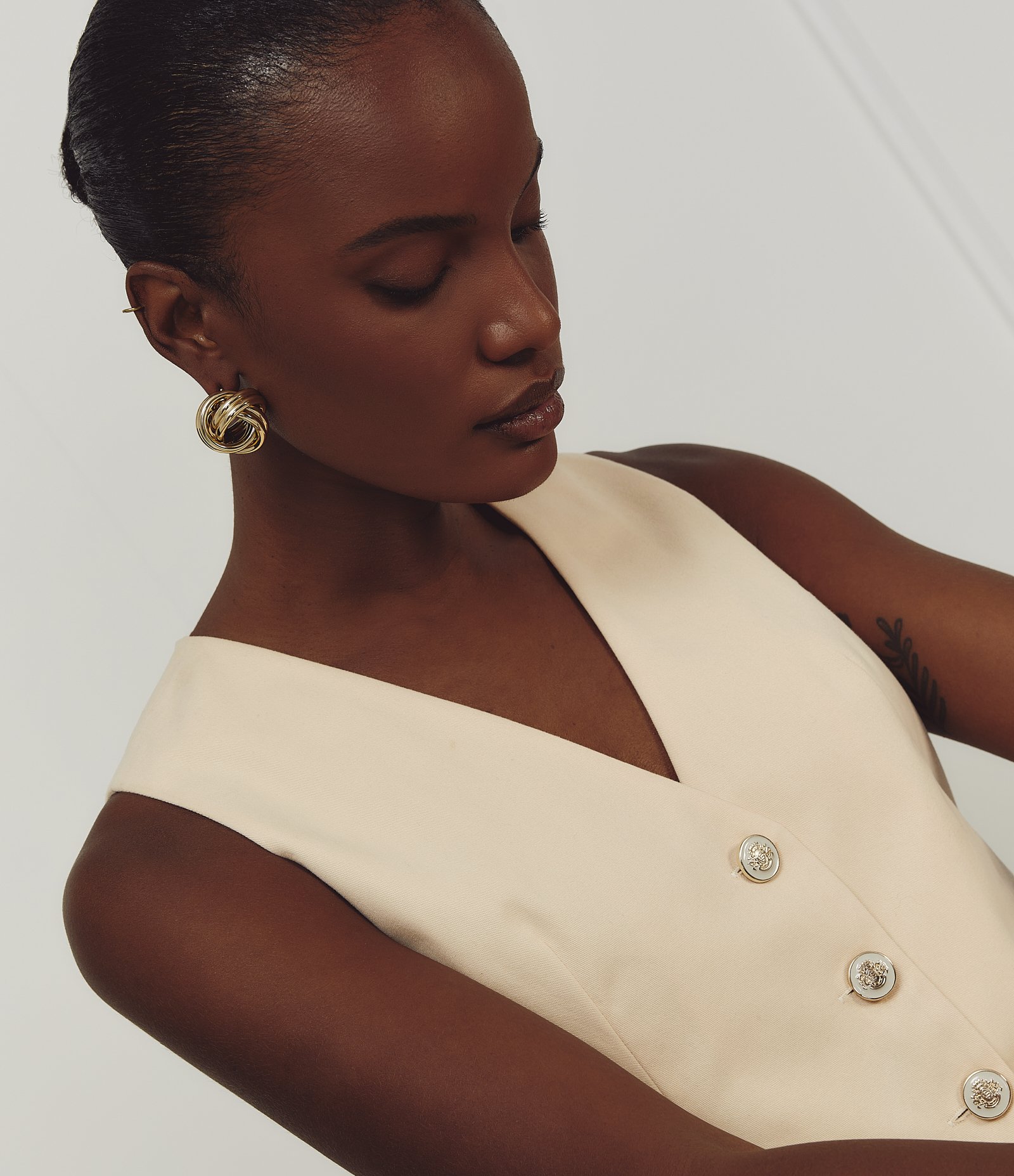 Colete Curto em Sarja com Botões Laranja 3